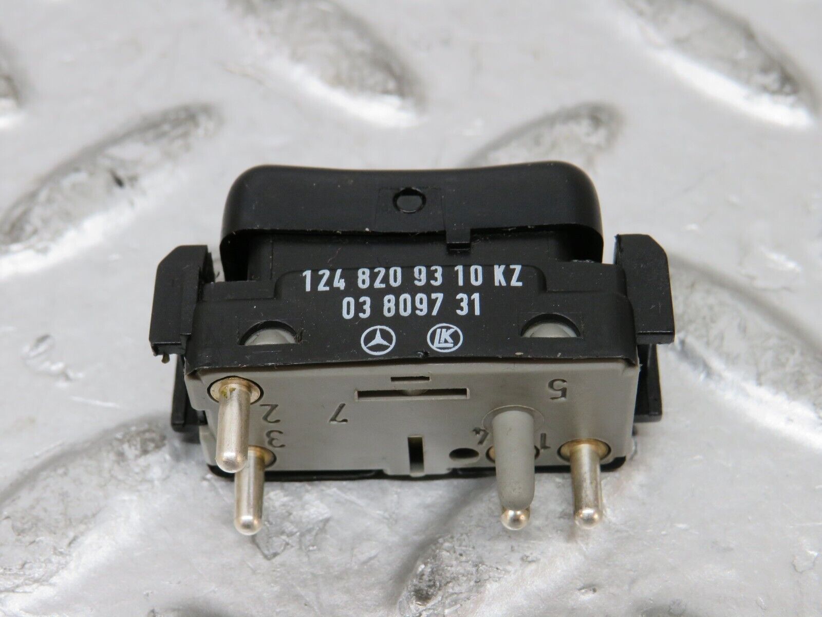 27561 Mercedes-Benz S124 300TE Electric Window Switch Left Side 1248209310