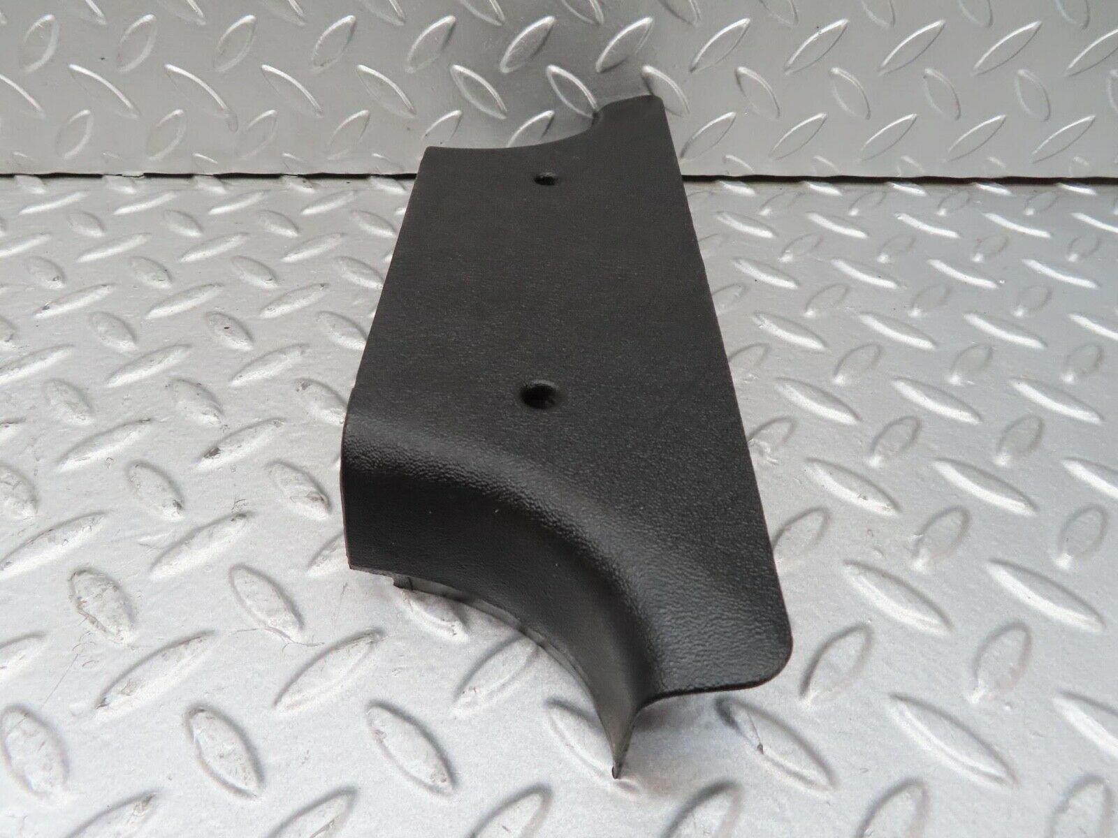 14643 Mercedes-Benz W201 190E B Pillar Bottom Cover Right Side 2016920222