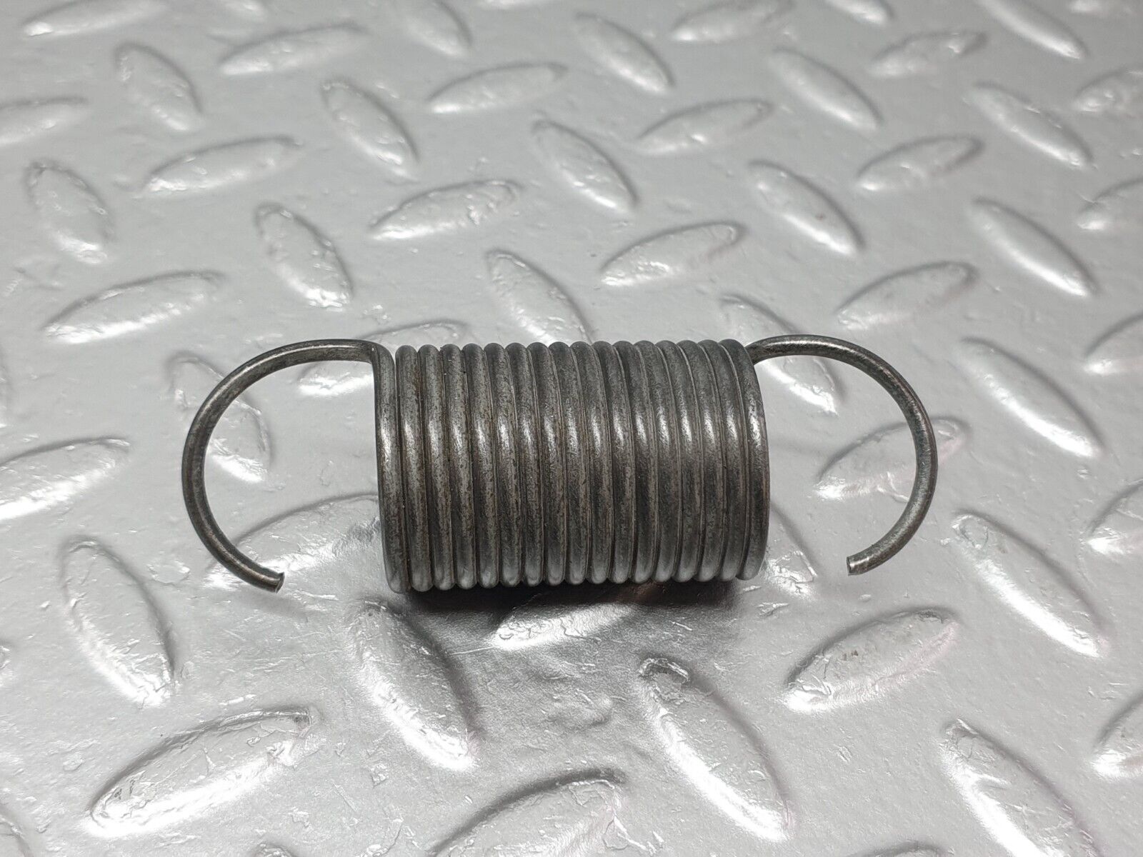 40793 Mercedes-Benz W123 300D Front Seat Adjustment Spring Pair