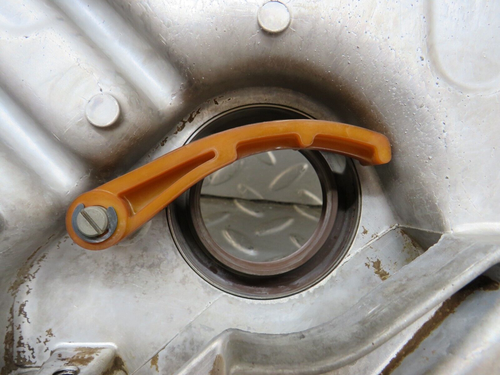 34526 Mercedes-Benz C126 380SEC Coupe Timing Chain Cover 1160152001