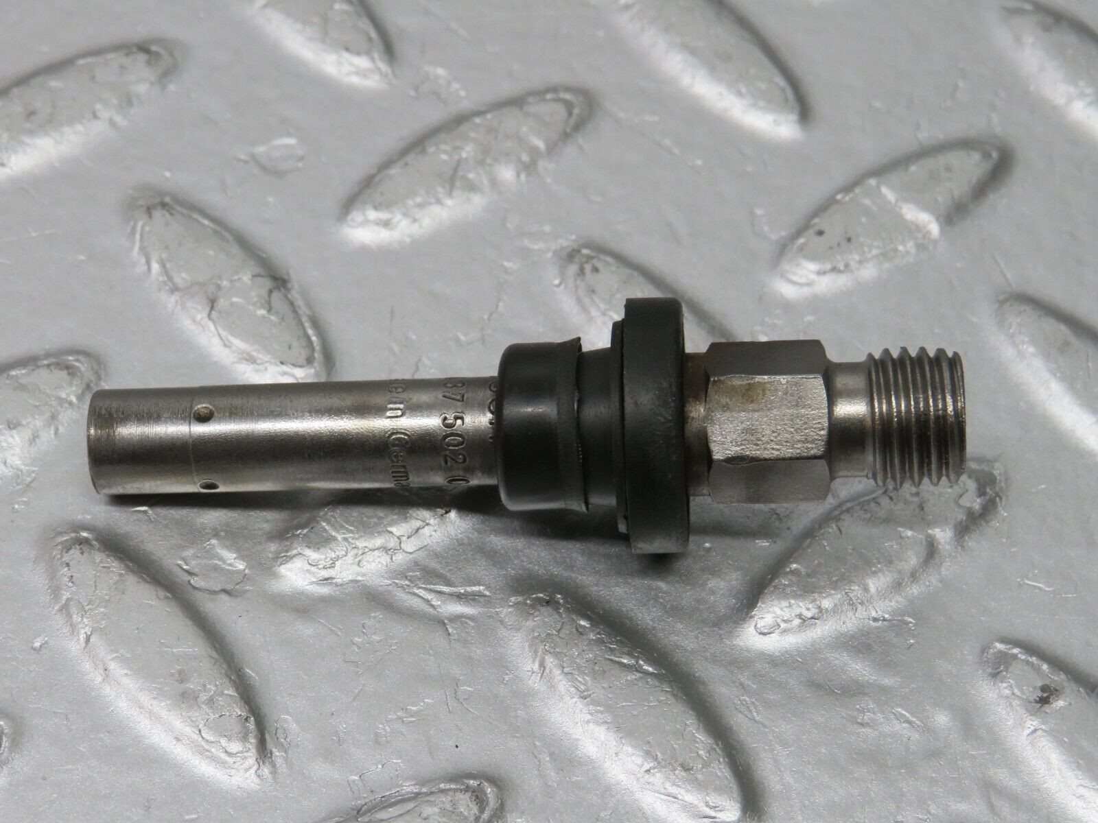 32706 Mercedes-Benz S124 300TE Wagon Fuel Injector Bosch 0437502010