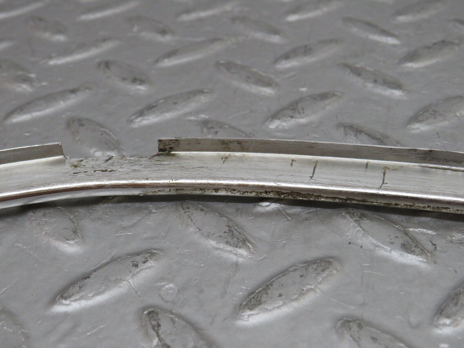 35865 Mercedes-Benz W108 Rear Left Door Window Chrome Trim