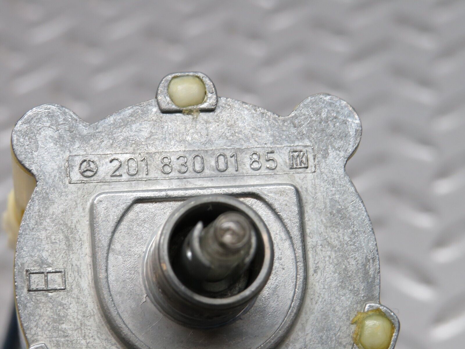 31736 Mercedes-Benz W201 190LE 1.8L Heater Control Switch 2018300185