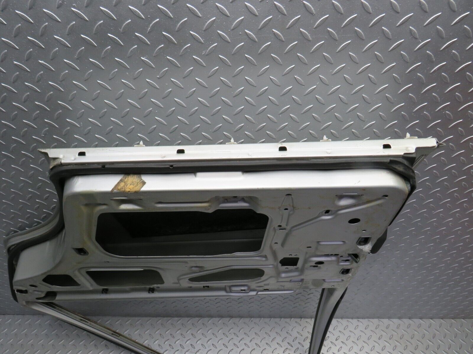 31820 Mercedes-Benz W201 190LE 1.8L Rear Right Door