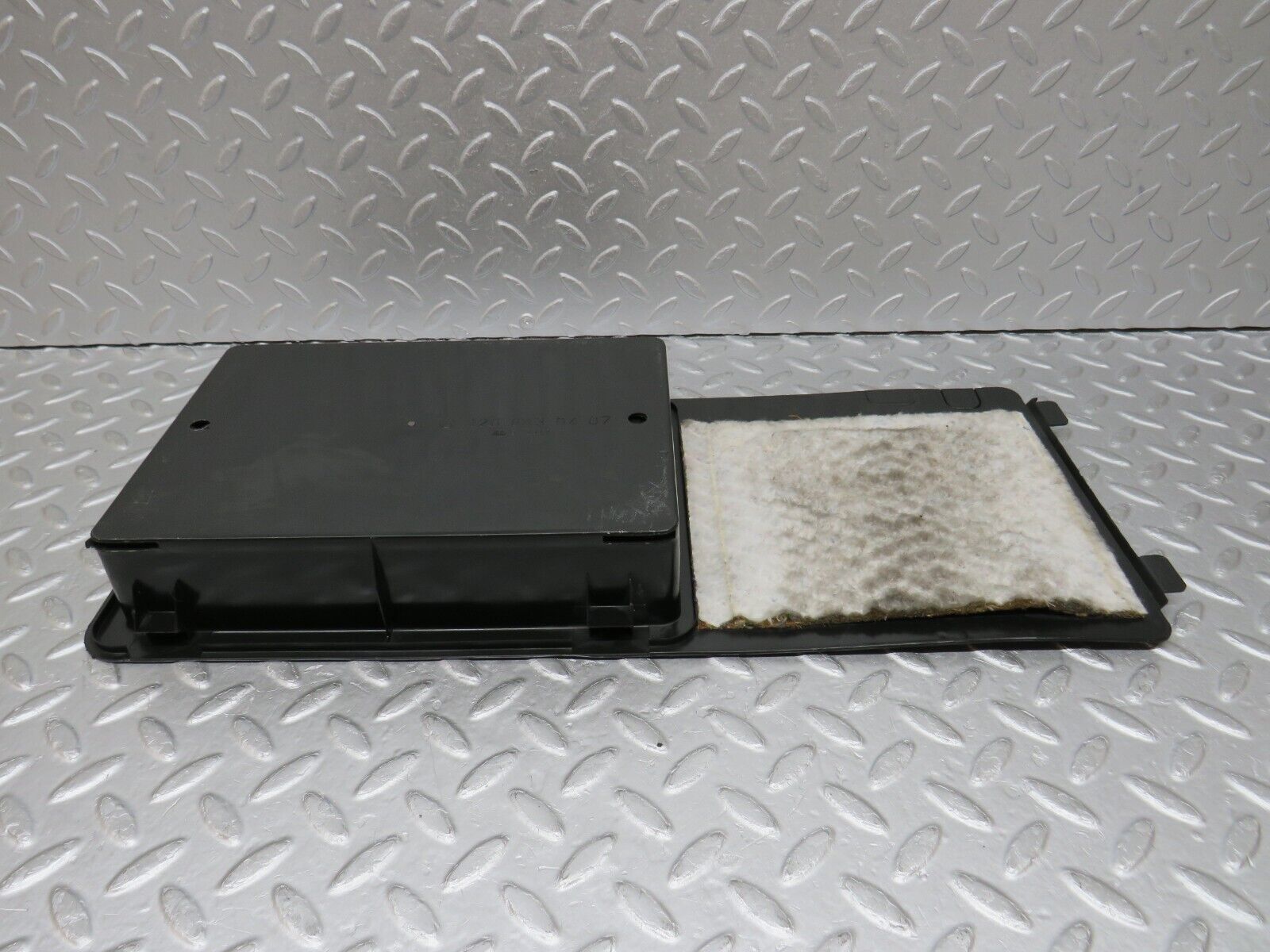 35994 Mercedes-Benz W126 420SE Rear Right Parcel Shelf Storage 1268430407