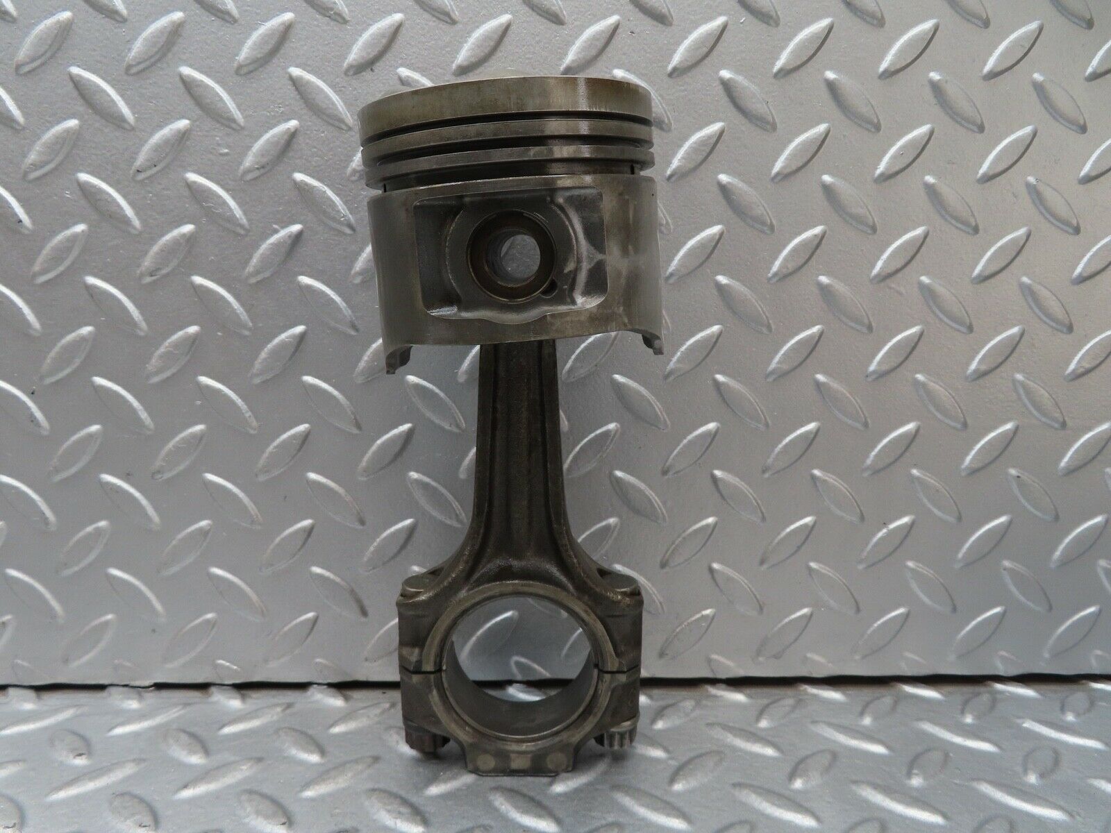 16930 Mercedes-Benz C123 280CE Coupe Piston With Connecting Rod 85.976 mm