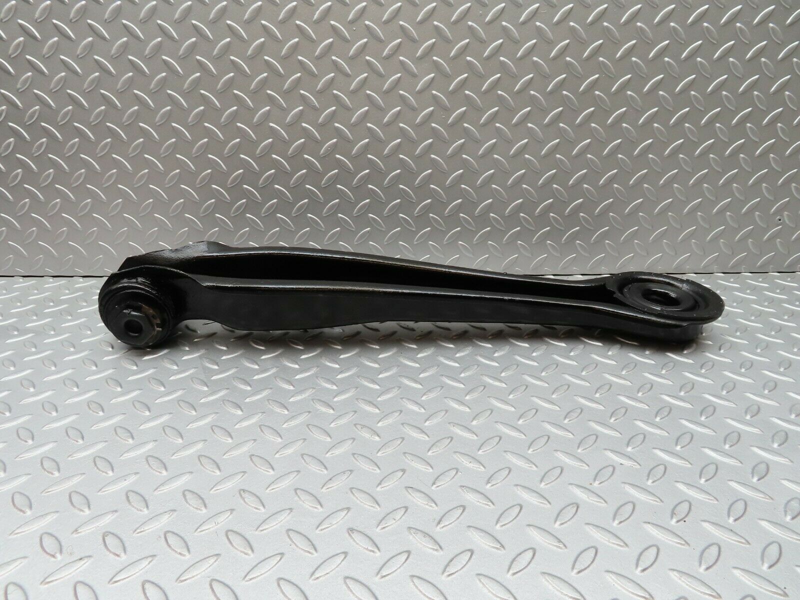 3563 Mercedes-Benz W108 280SE Rear Right Axle Spring Coil Mount