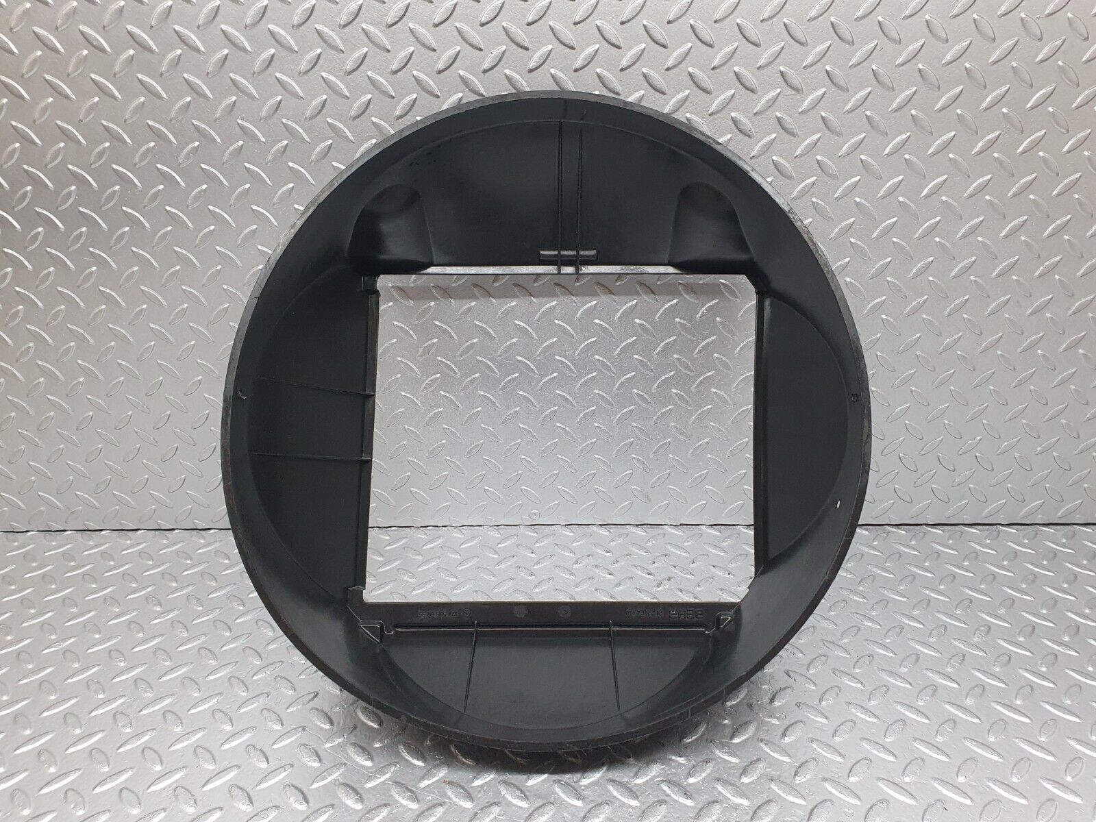 41467 Mercedes-Benz W124 200E Radiator Fan Shroud Fan Cover 1245050055