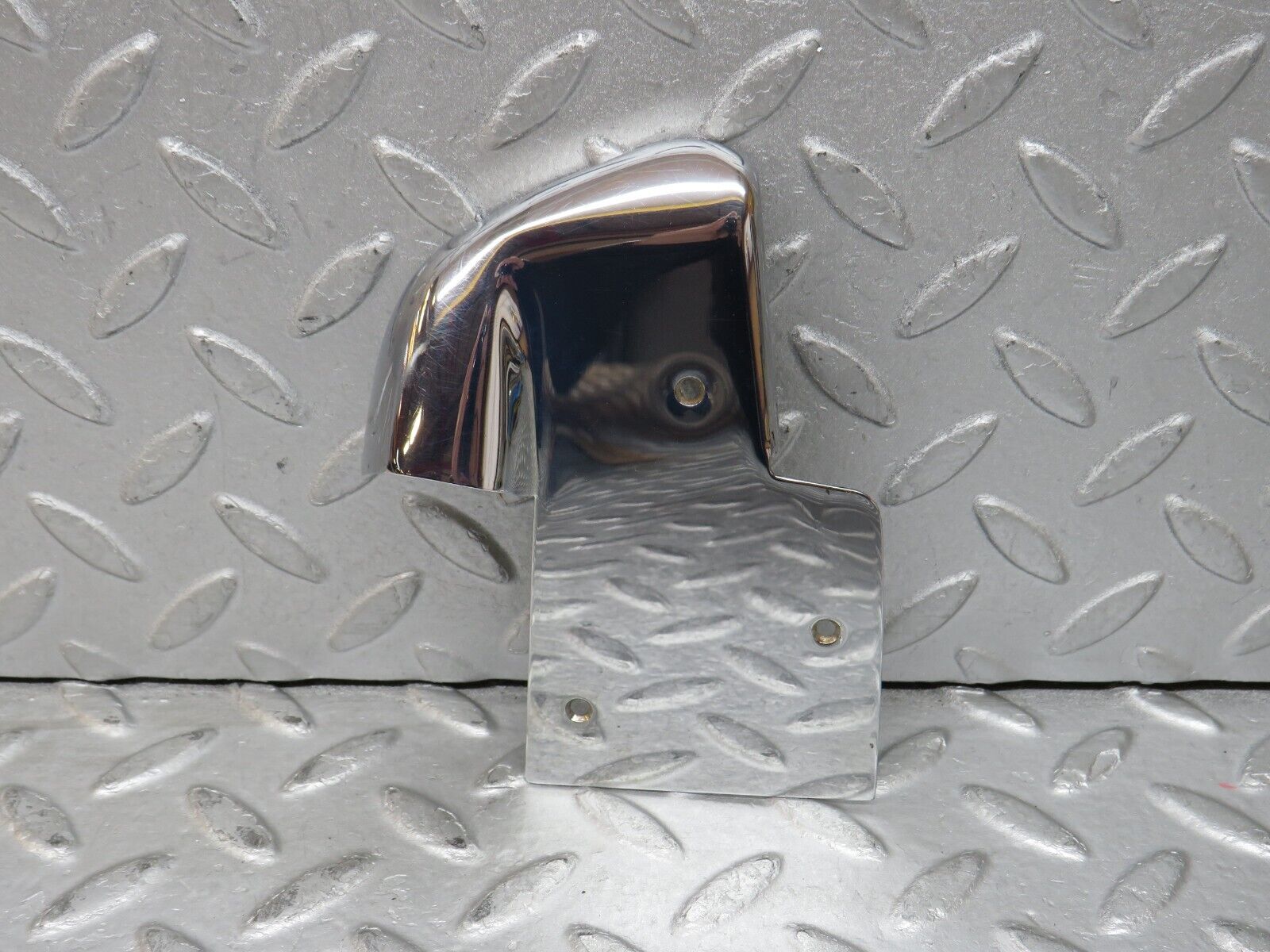 37764 Mercedes-Benz A124 320E Cabriolet B Pillar Chrome Cover Plate Left Side