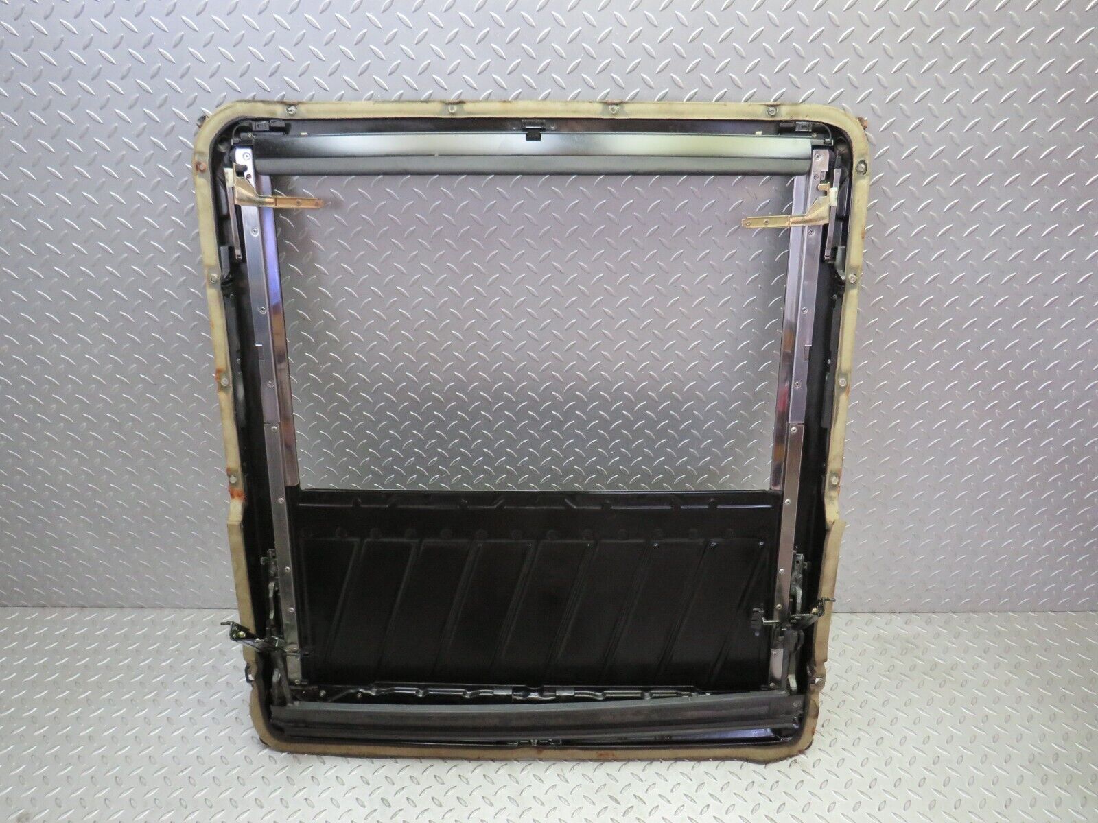 36531 Mercedes-Benz W201 190E 2.0L Power Sunroof Frame