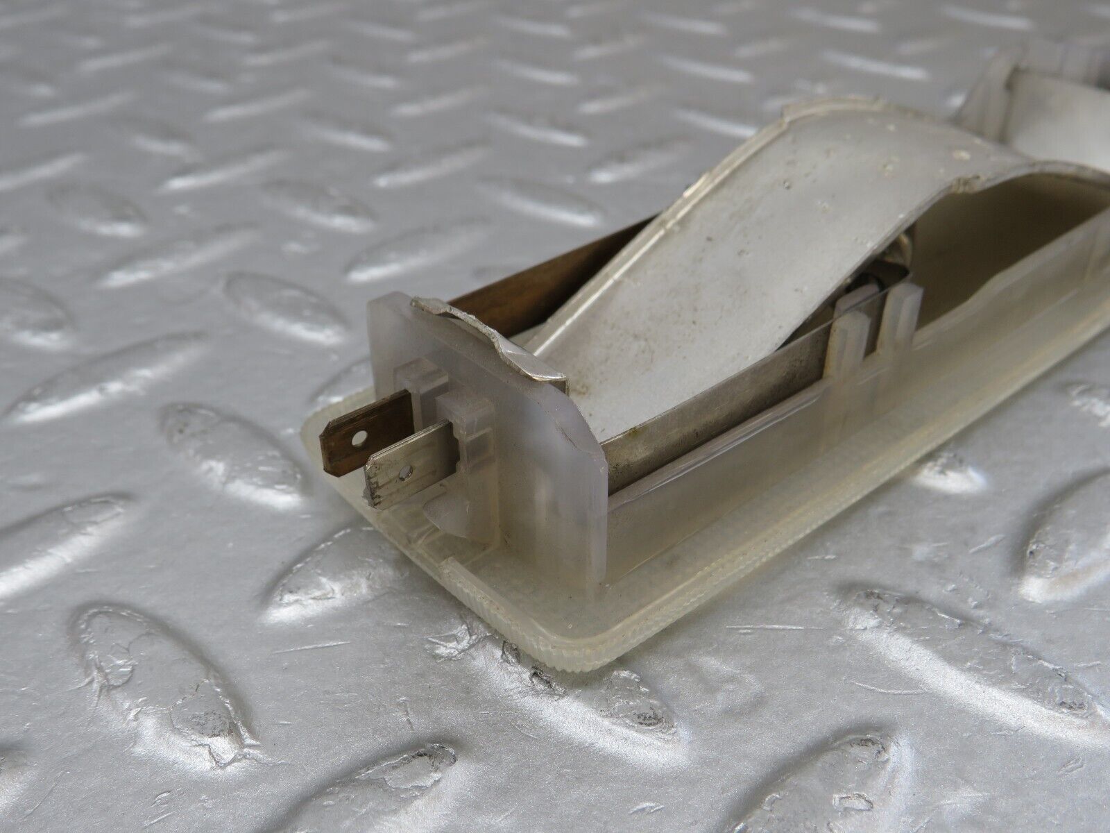 36027 Mercedes-Benz W126 420SE Rear Interior Dome Light