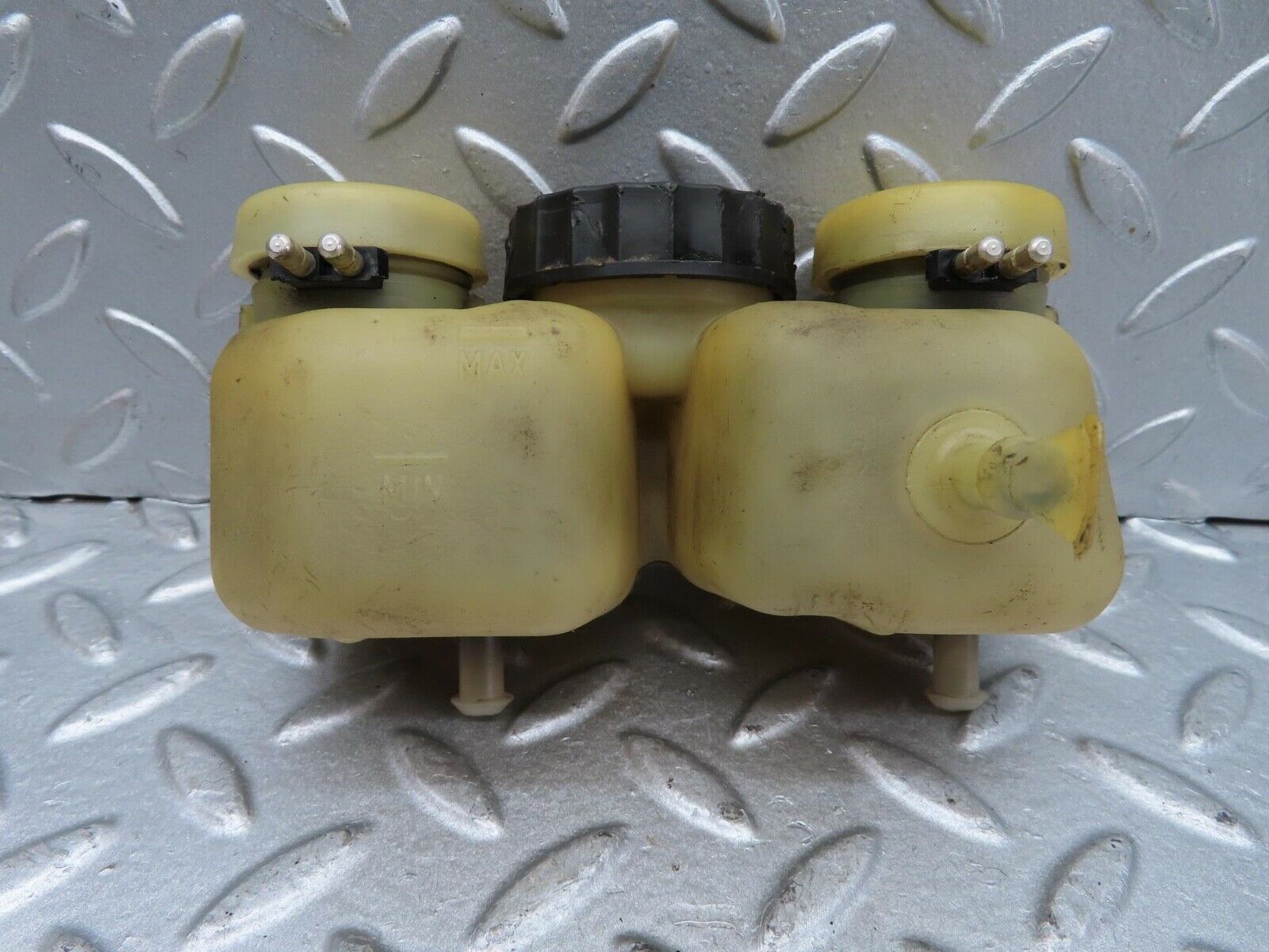 12597 Mercedes-Benz W108 280SE 3.5 Brake Fluid Reservoir Tank