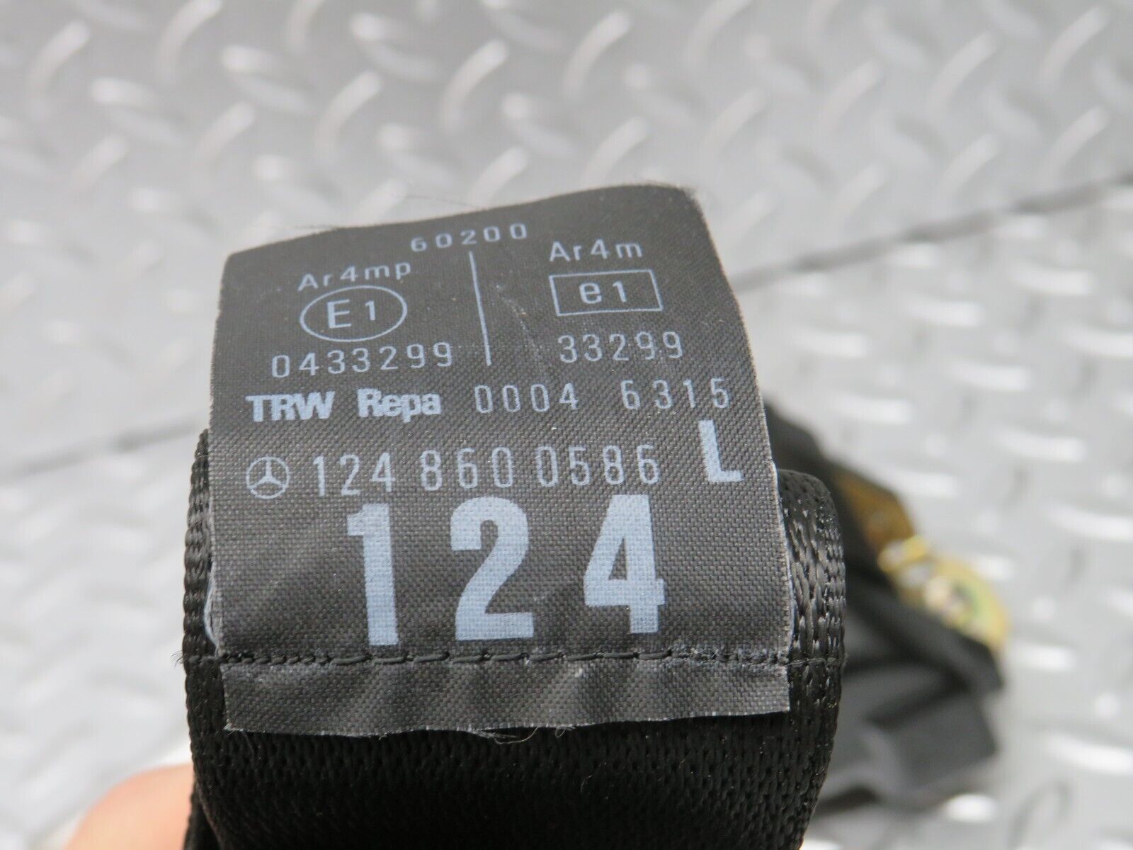 30559 Mercedes-Benz W124 230E Front Left Seat Belt With Buckle 1248600586