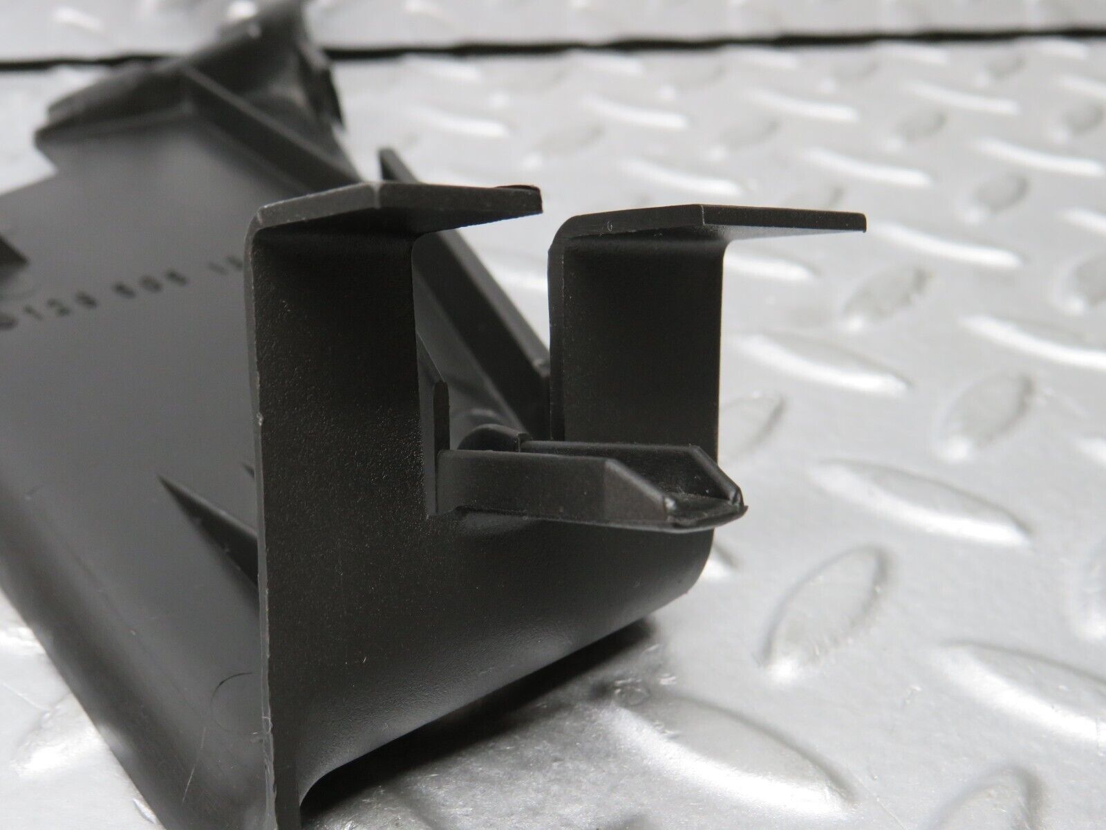 38299 Mercedes-Benz R129 280SL Coupe Radiator Fan Shroud Cover 2x 1295051388 1295051288