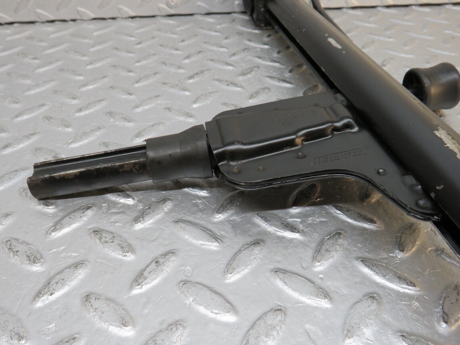 37970 Mercedes-Benz A124 320E Cabriolet Car Jack 1245830115