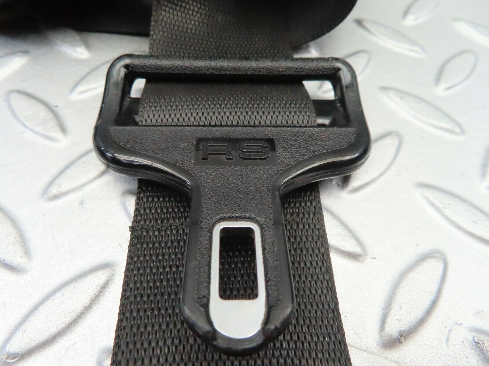 6561 Mercedes-Benz S124 E220 Wagon Front Left Seat Belt 1248609785