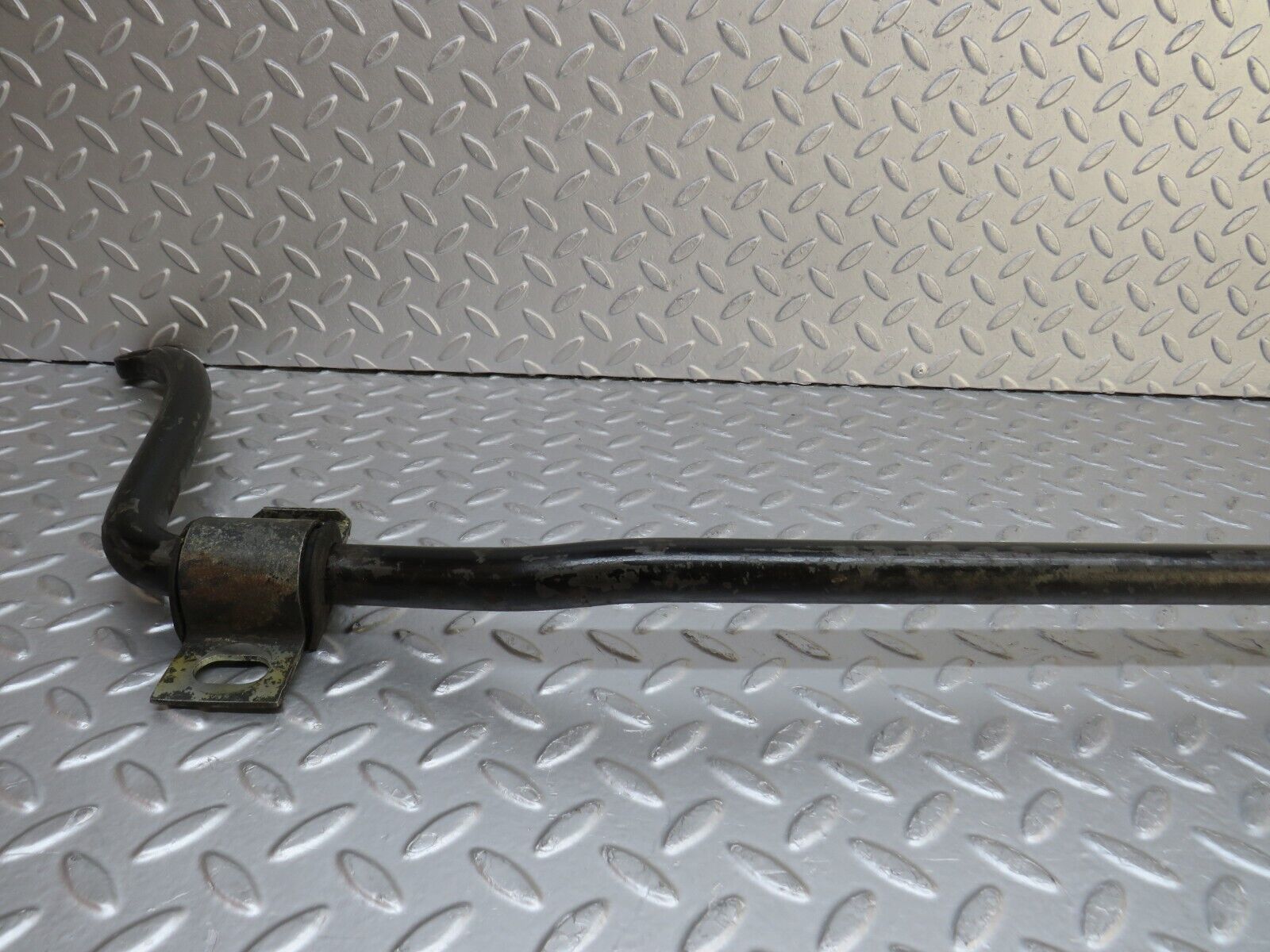 37592 Mercedes-Benz W109 300SEL Anti Roll Bar Front Axle