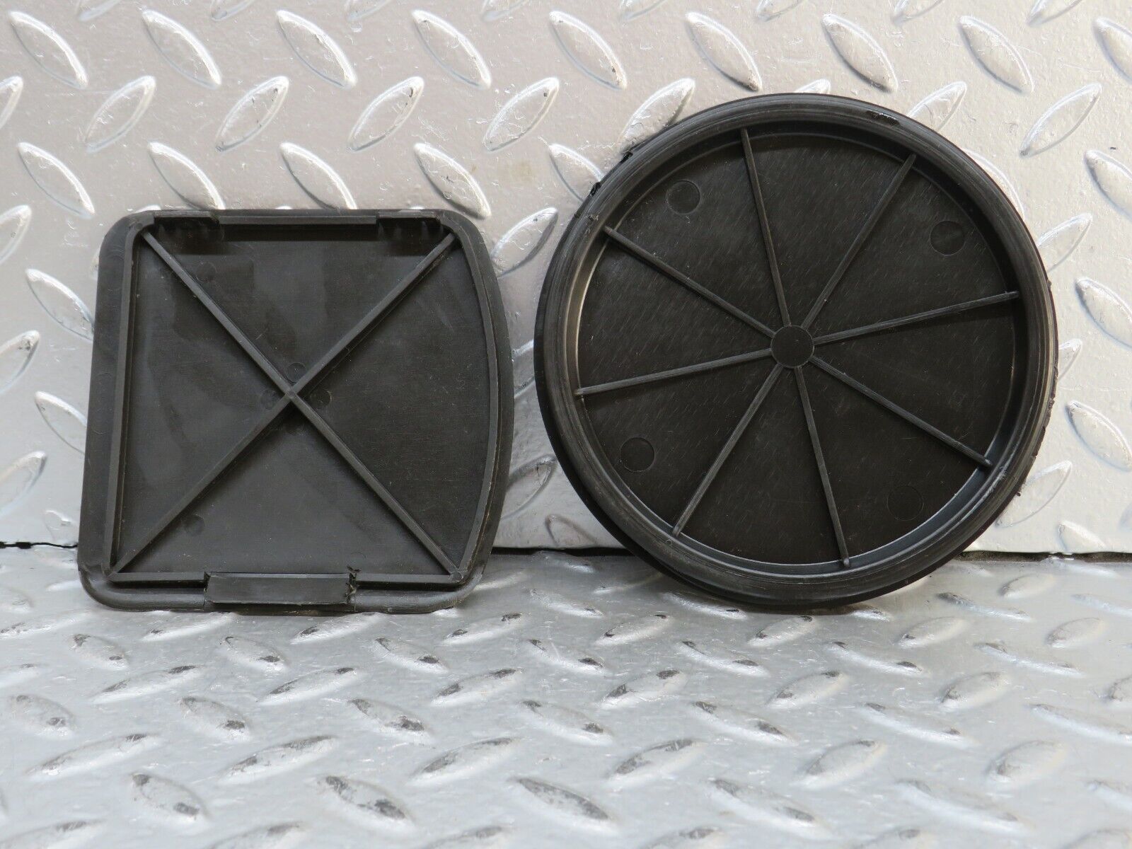 28146 Mercedes-Benz W123 280E Fuel Tank Access Cover Panel Set 1106900027