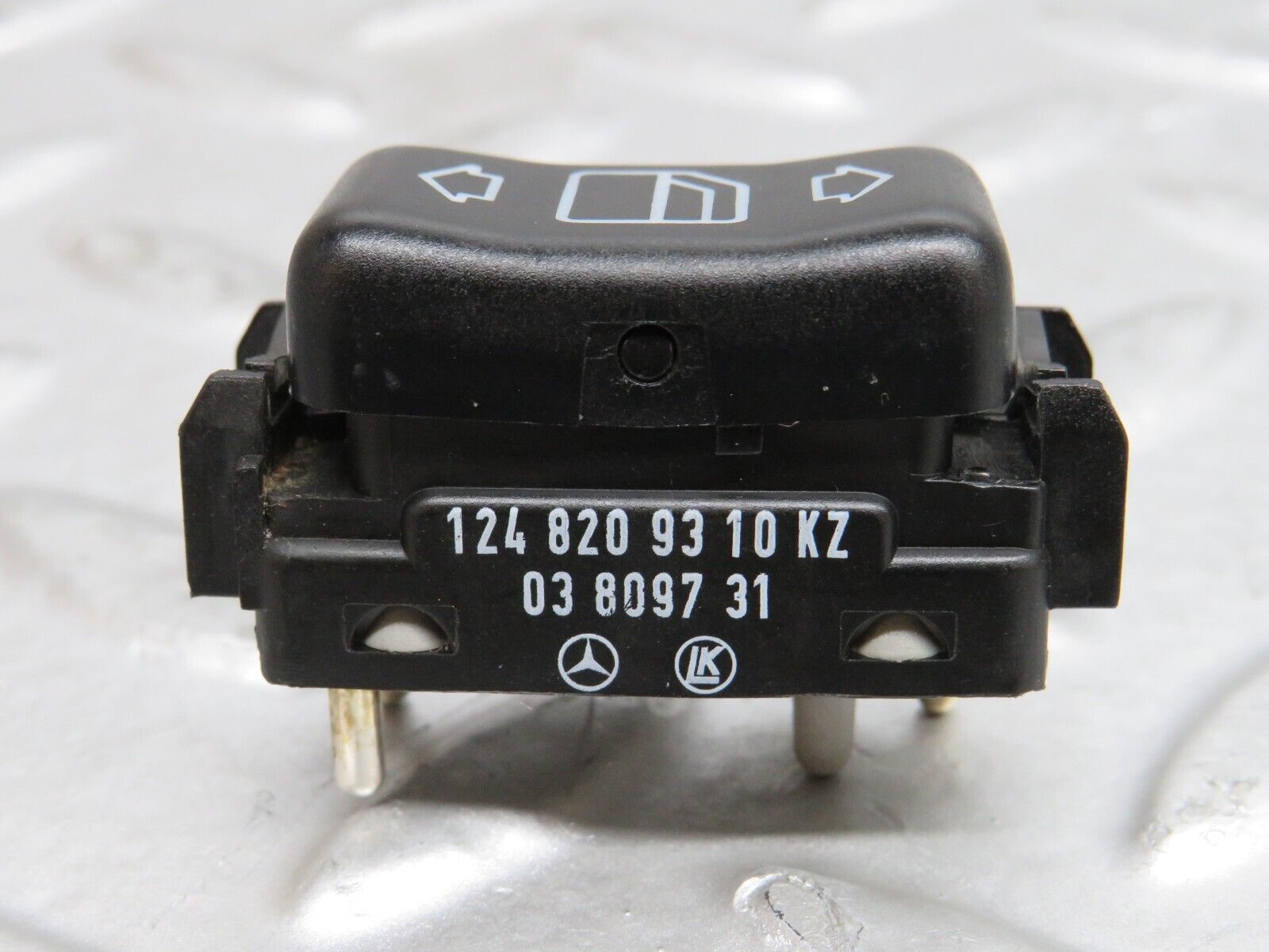 29185 Mercedes-Benz C124 320CE Coupe Left Electric Window Switch 1248209310