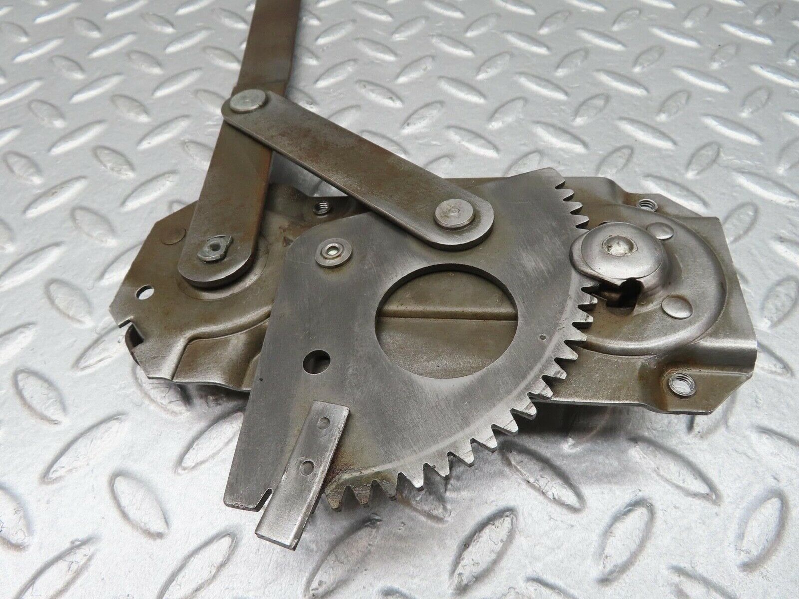 12856 Mercedes-Benz W111 220SE Front Right Manual Window Regulator