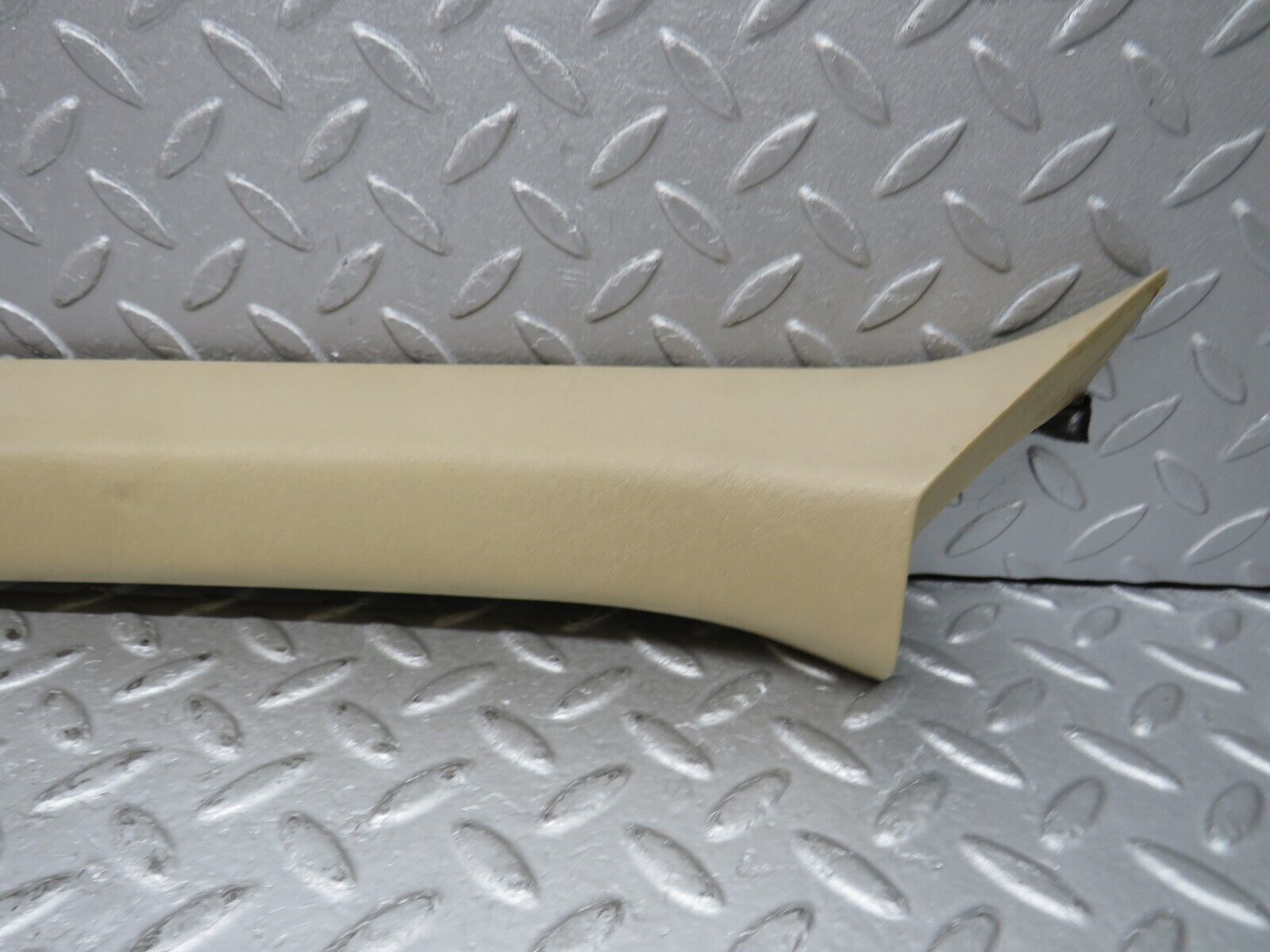 36938 Mercedes-Benz C126 420SEC Coupe A Pillar Cover Left Side Beige
