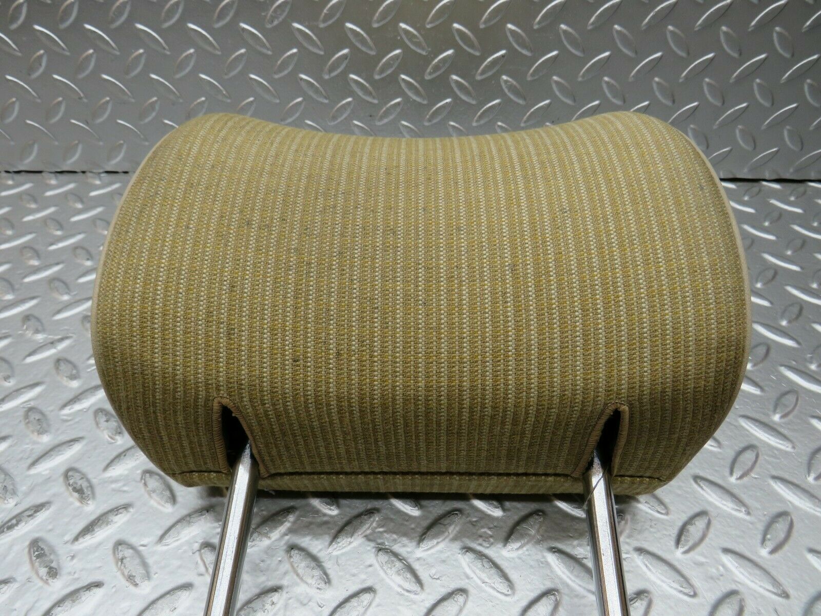 24143 Mercedes-Benz W123 280E Front Seat Headrest