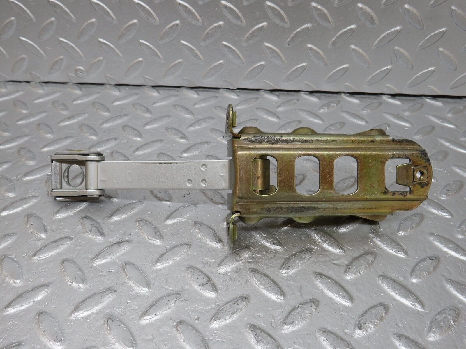 34693 Mercedes-Benz W210 320E Door Safety Check Strap