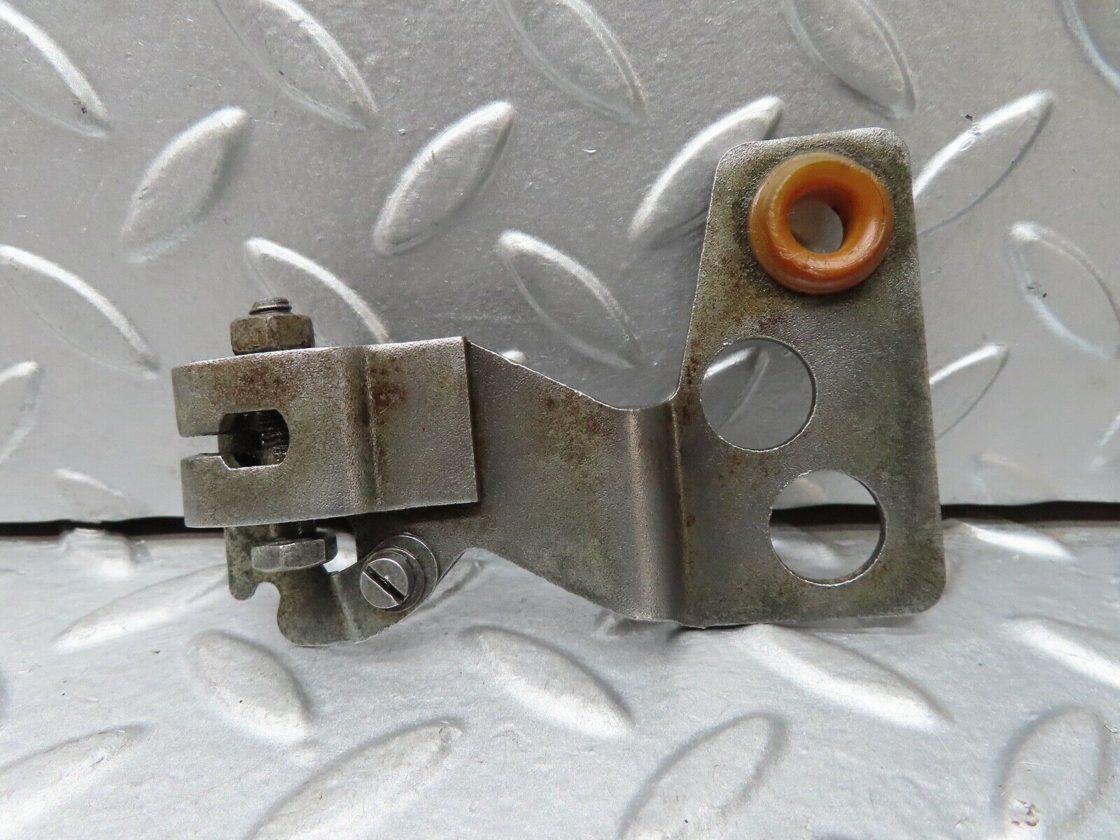 17814 Mercedes-Benz W116 450SEL Gearbox Linkage Bracket