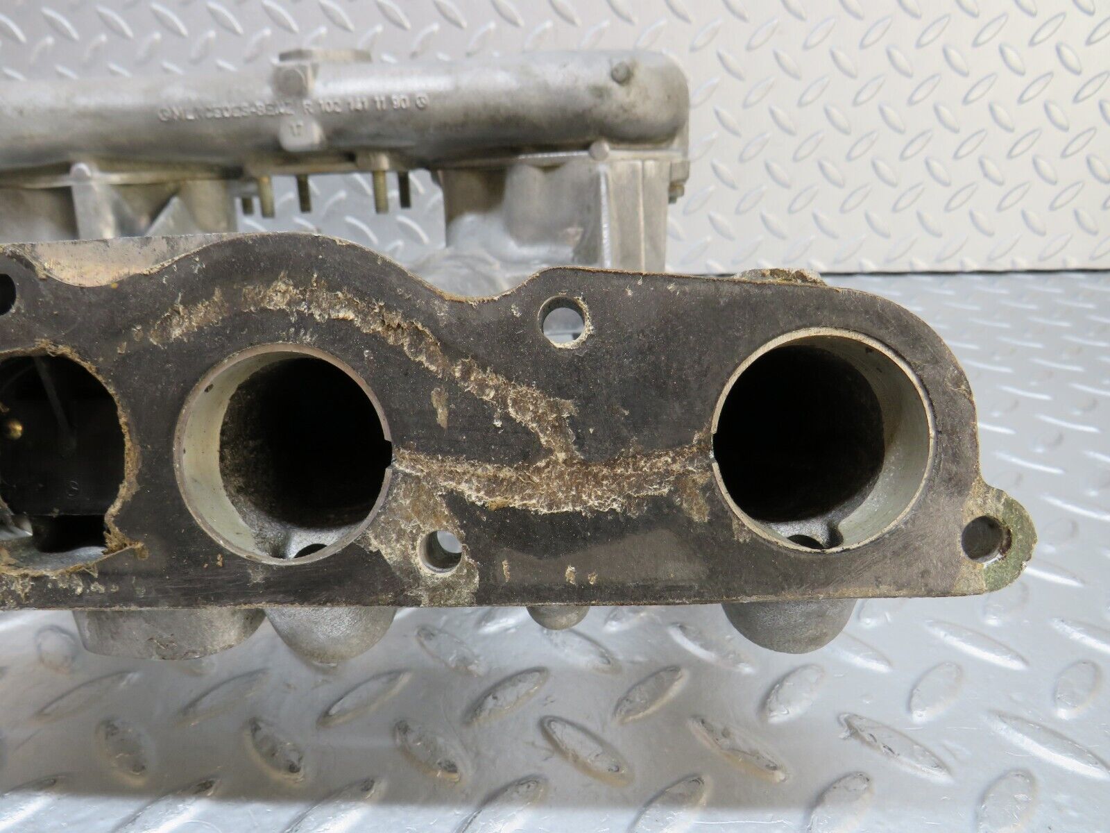 36675 Mercedes-Benz W201 190E 2.0L Air Intake Manifold 1021413501