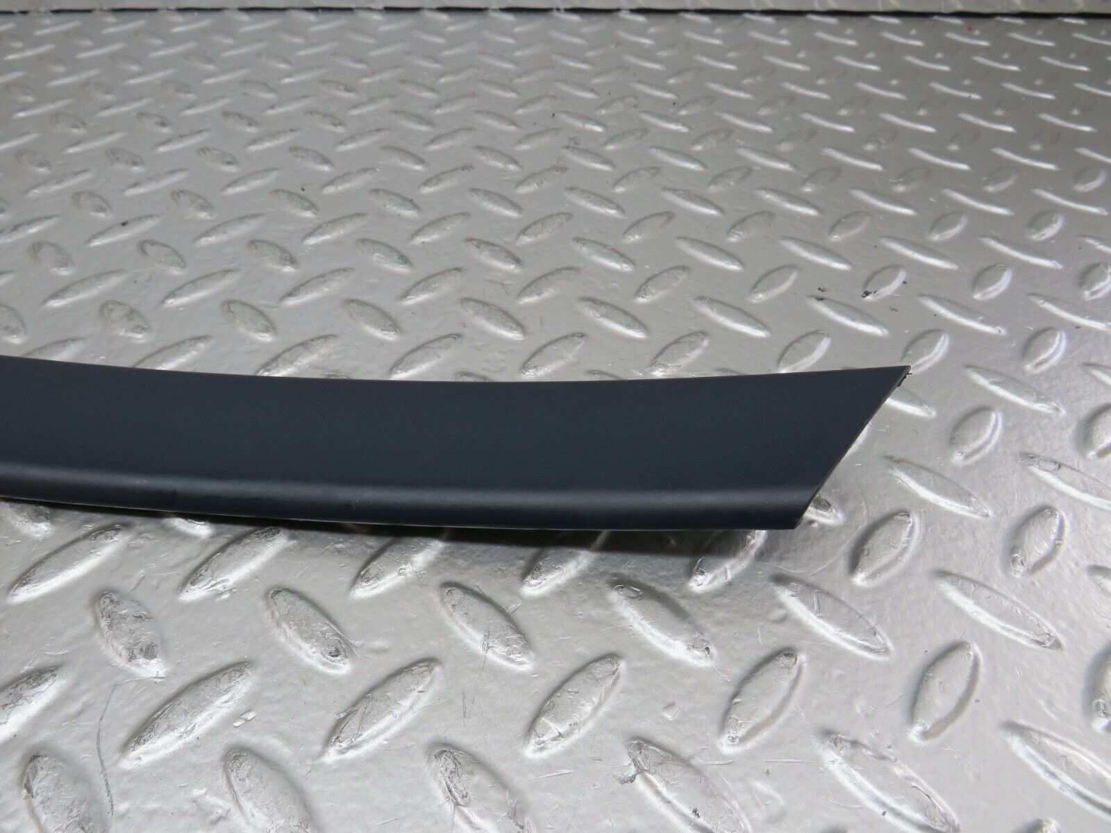 24995 Mercedes-Benz W140 S320 Rear Right Quarter Window Channel Inner Cover