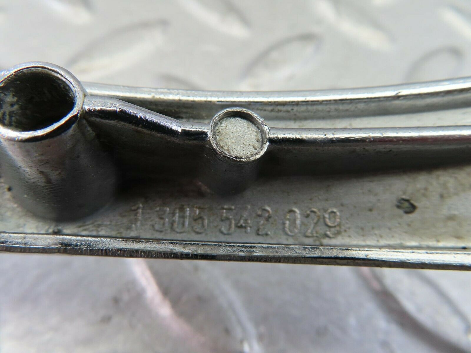 8121 Mercedes-Benz W108 Headlight Chrome Frame 1305542029