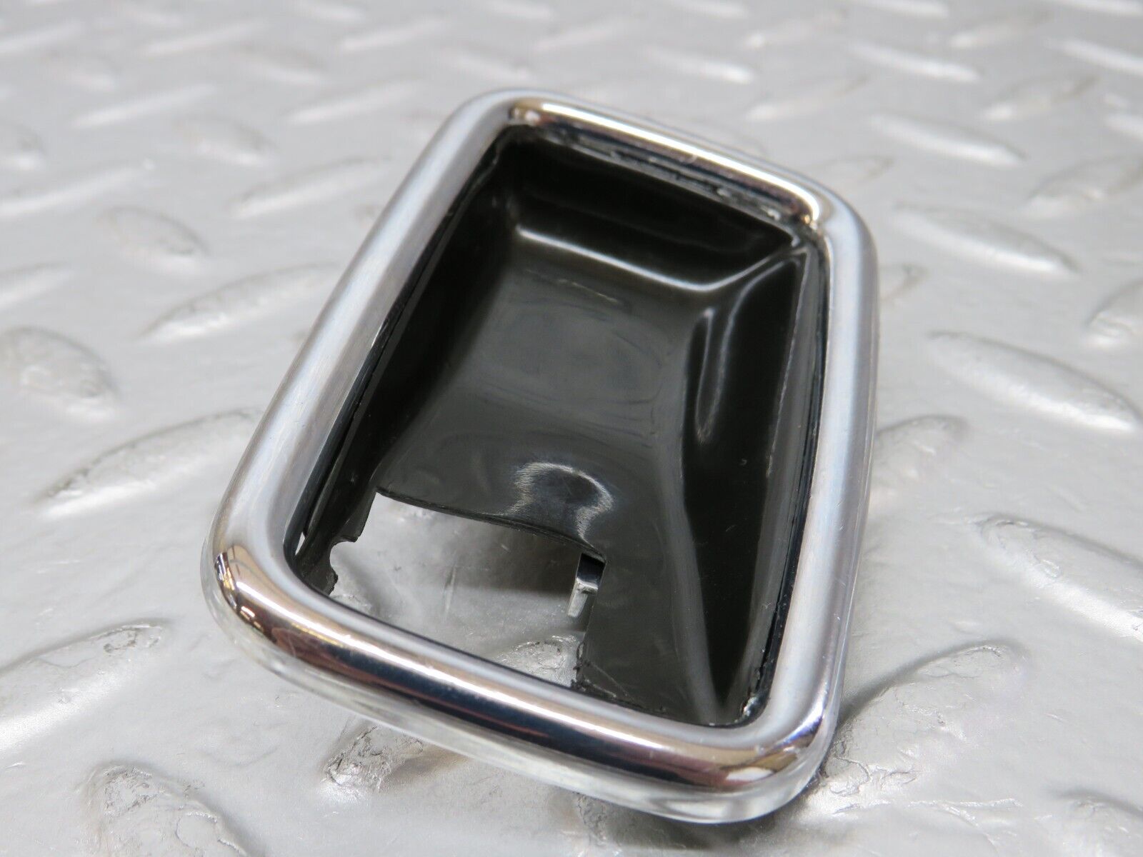 25575 Mercedes-Benz W123 200 Door Handle Surround Right 1087660611