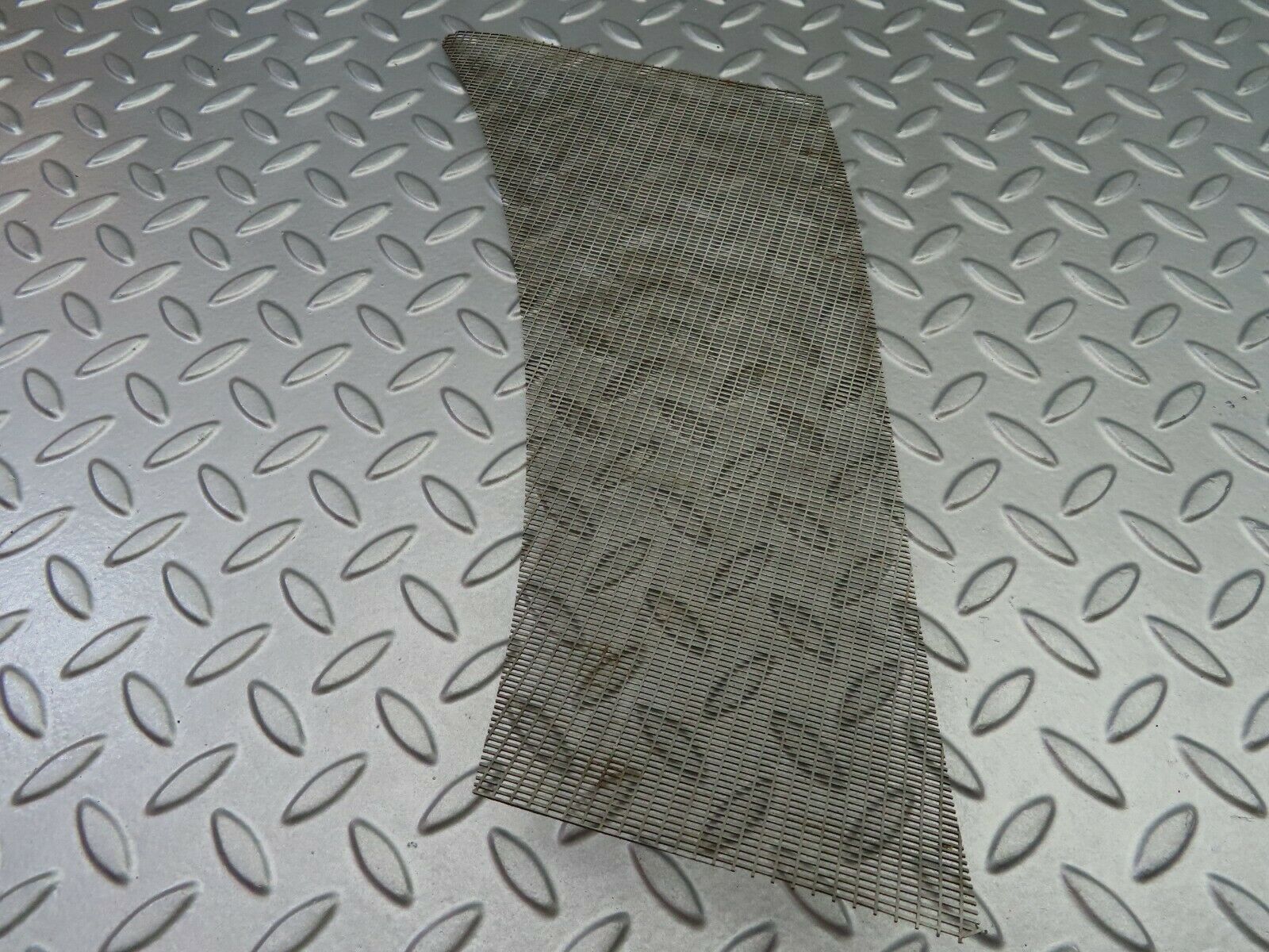 6887 Mercedes-Benz C107 350SLC Coupe Air Intake Grill Right Side