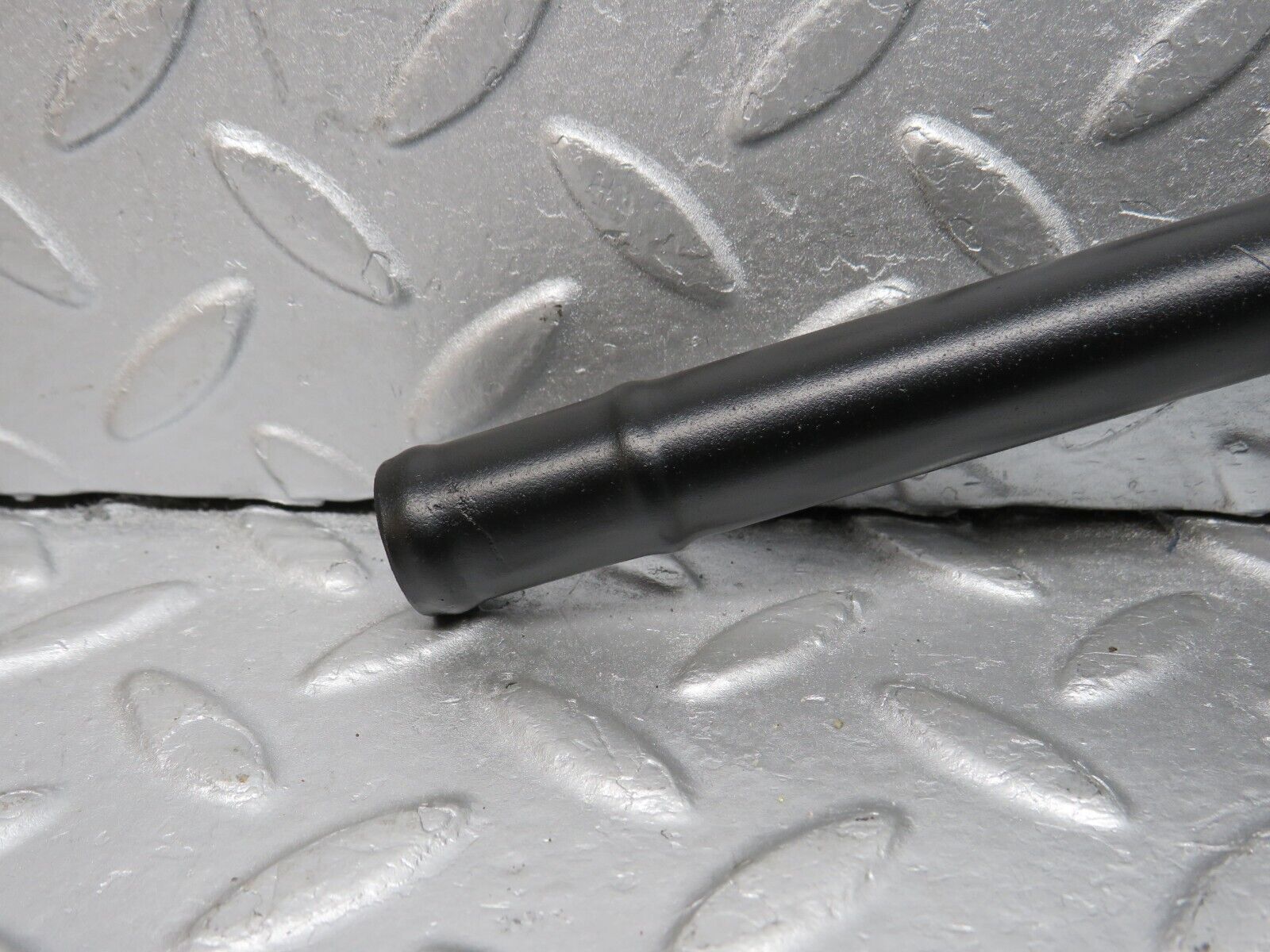 39581 Mercedes-Benz R129 320SL Coupe Coolant Pipe