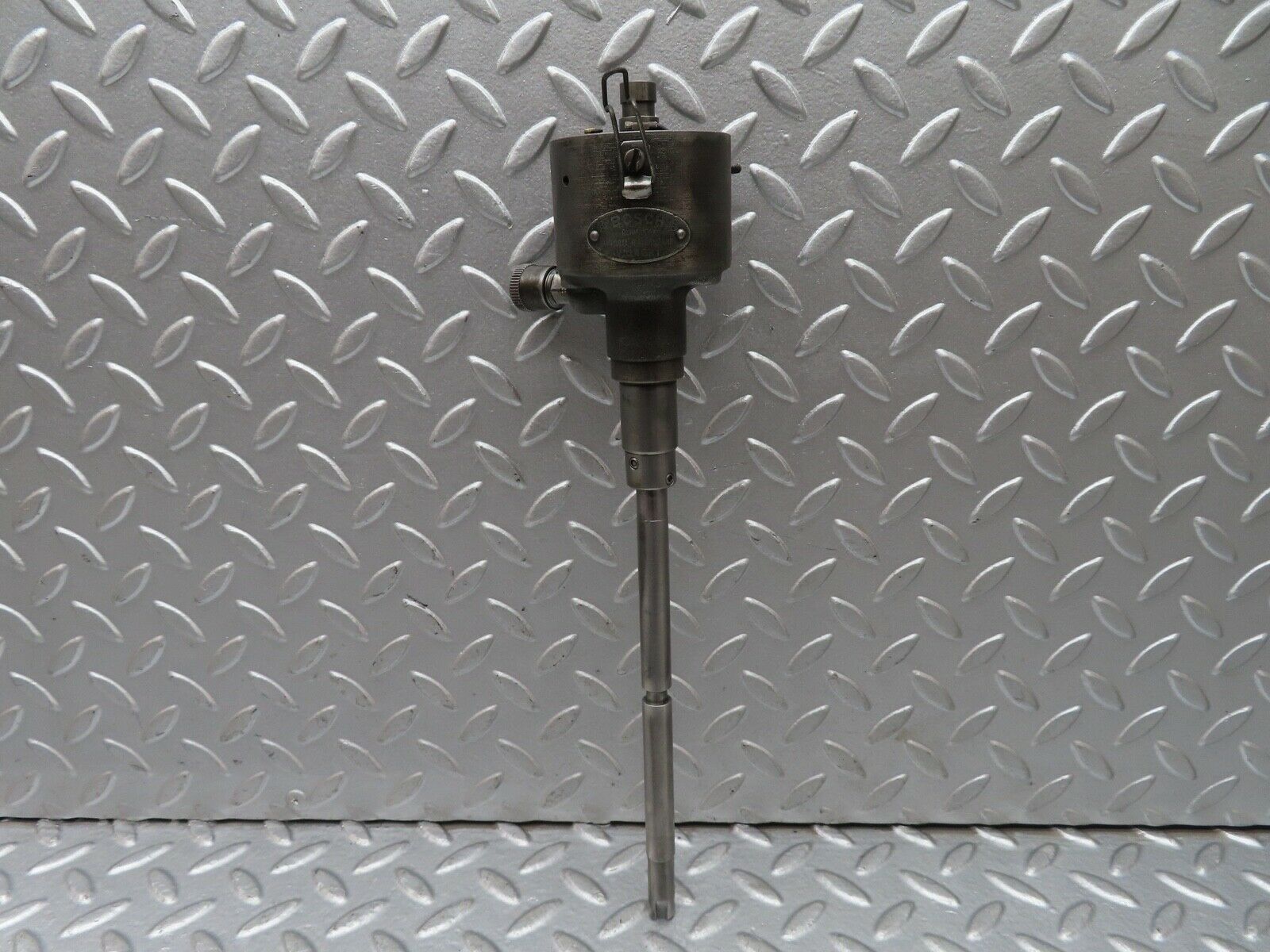 18573 Mercedes-Benz W136 170V Ignition Distributor Bosch VJU4BR1