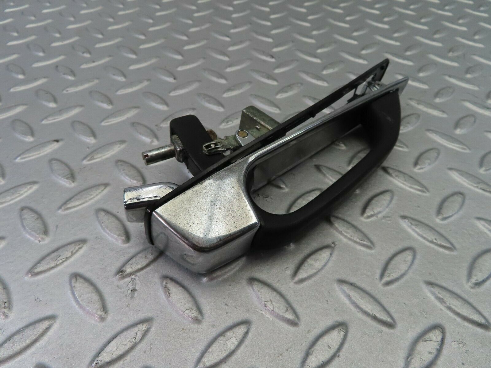 7699 Mercedes-Benz S123 230TE Wagon Exterior Chrome Door Handle 1237600359