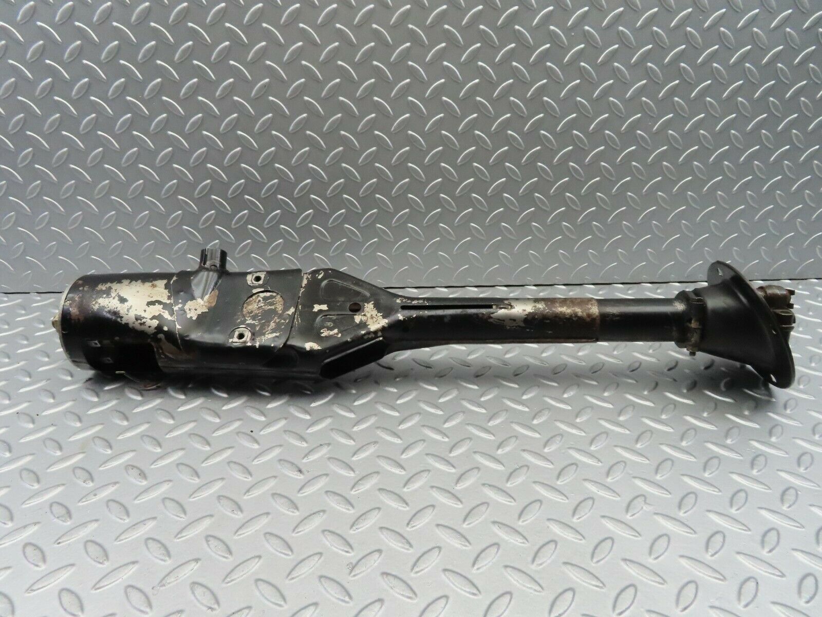 7142 Mercedes-Benz C107 350SLC Coupe Steering Column
