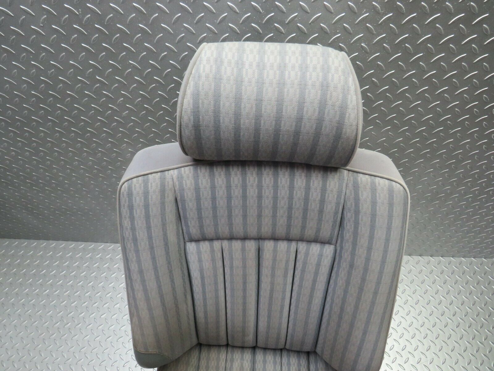 24371 Mercedes-Benz S124 220TE Wagon Front Right Seat