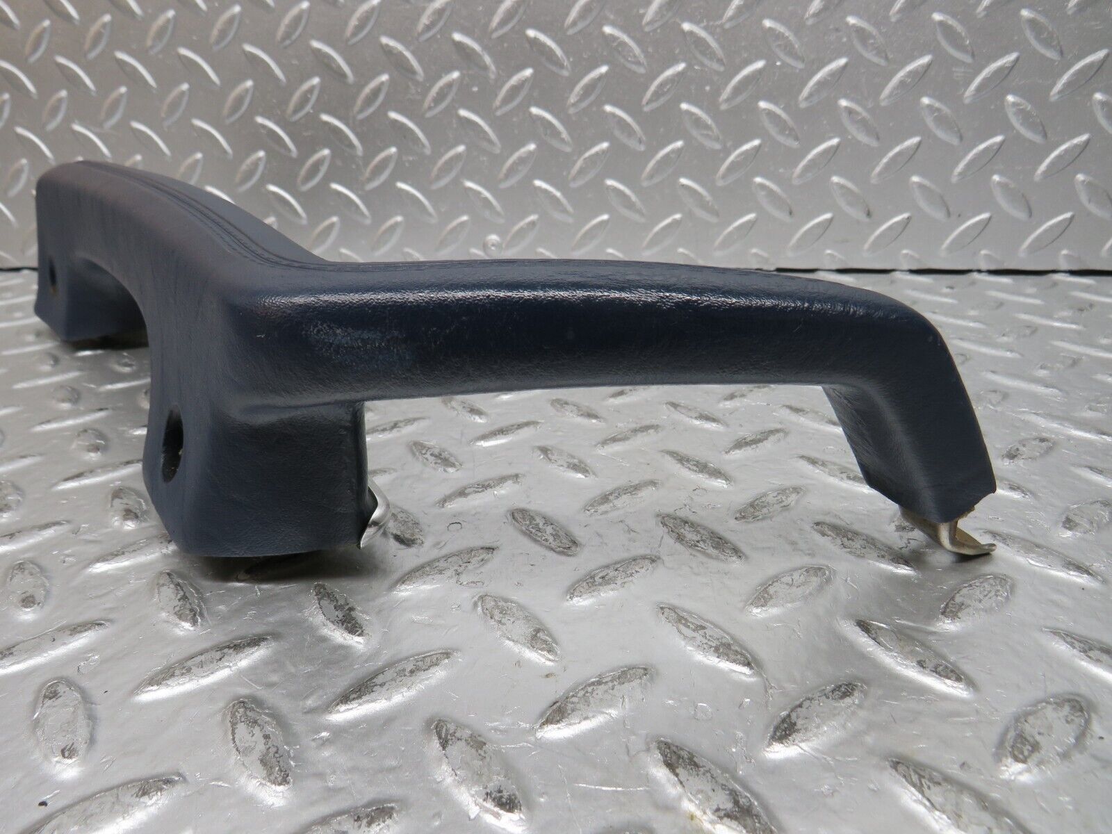 31982 Mercedes-Benz W123 230E Front Left Interior Door Handle 1239701701