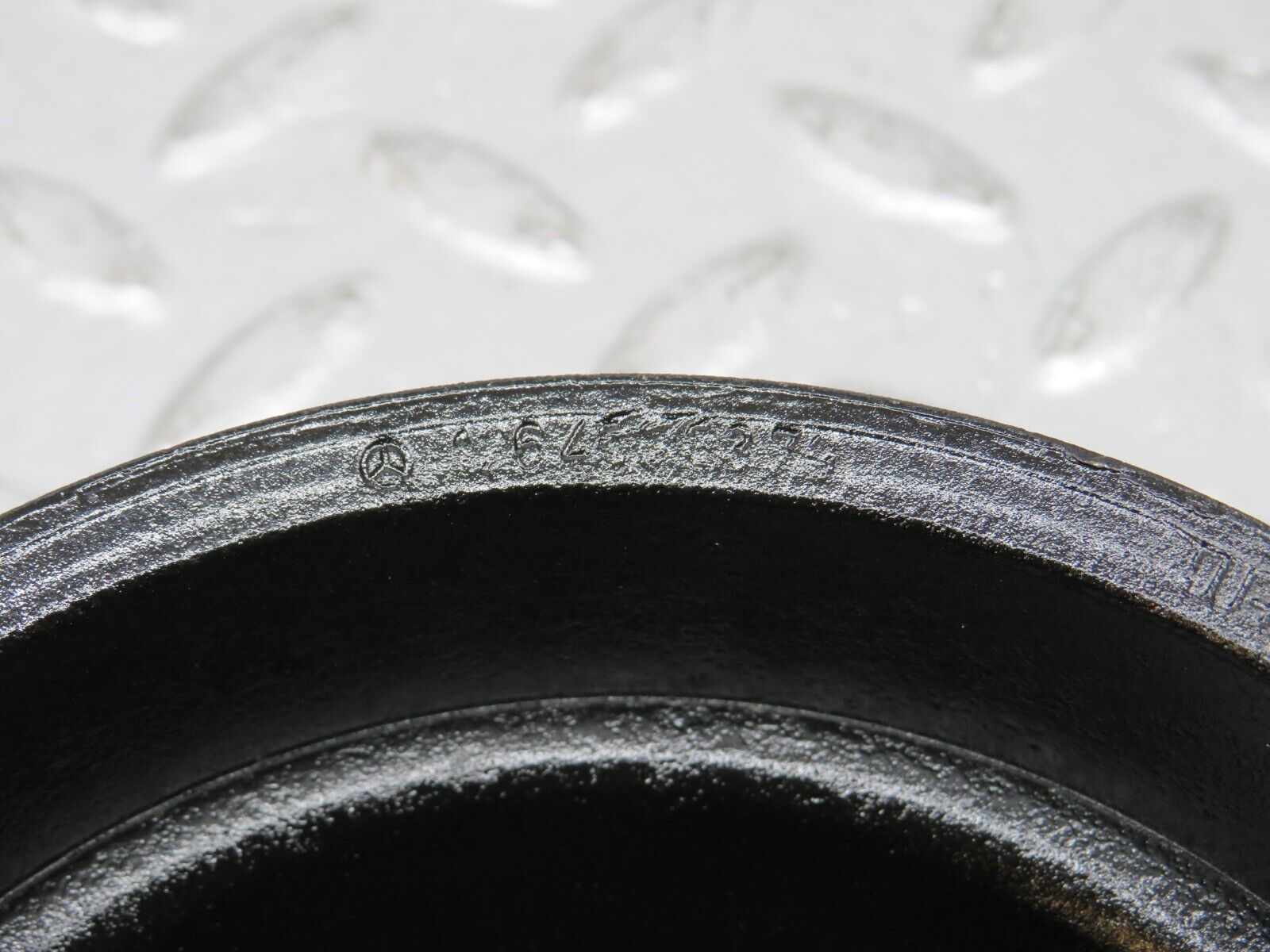 32656 Mercedes-Benz S124 300TE Wagon Water Pump Pulley 1264600379