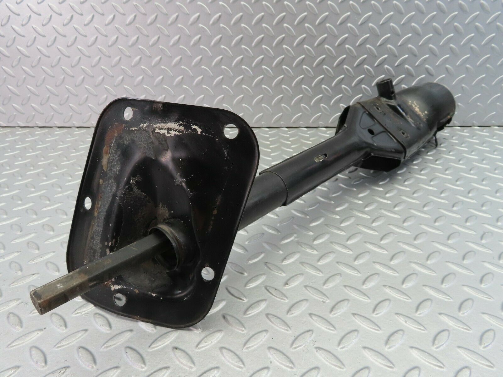 7434 Mercedes-Benz W116 450SE Steering Column LHD