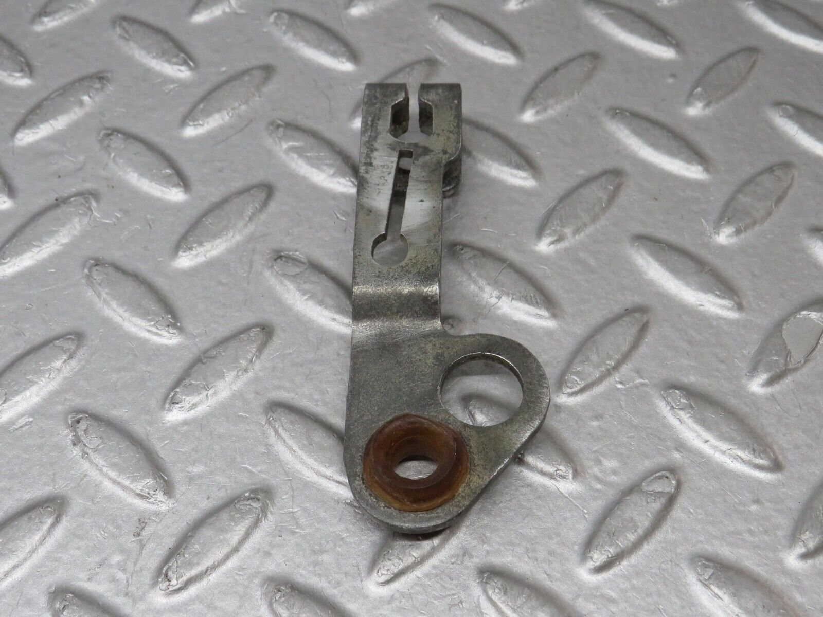 36337 Mercedes-Benz W126 420SE Automatic Gearbox Linkage Bracket