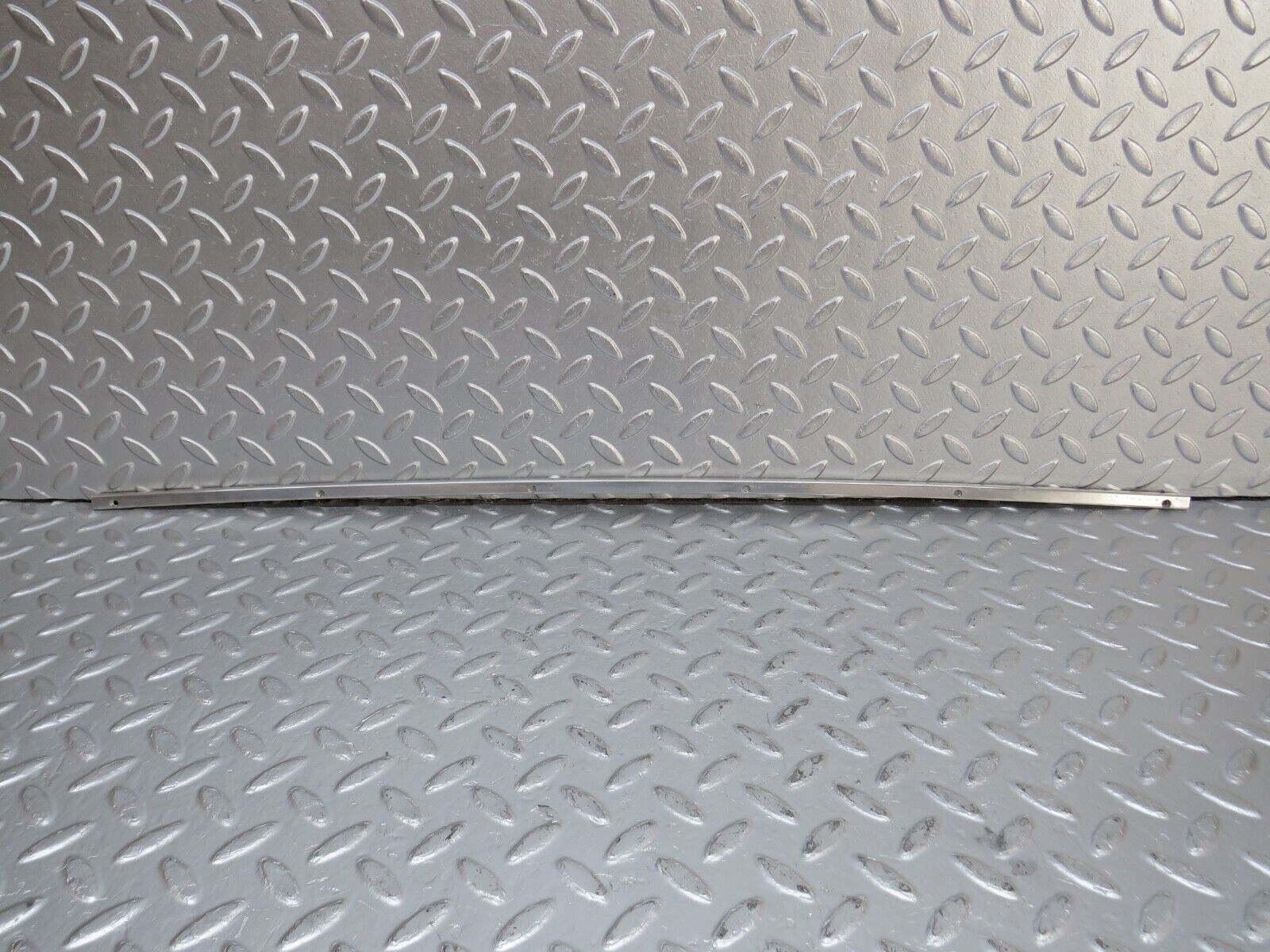 33805 Mercedes-Benz W201 190E 2.0L Sunroof Chrome Trim