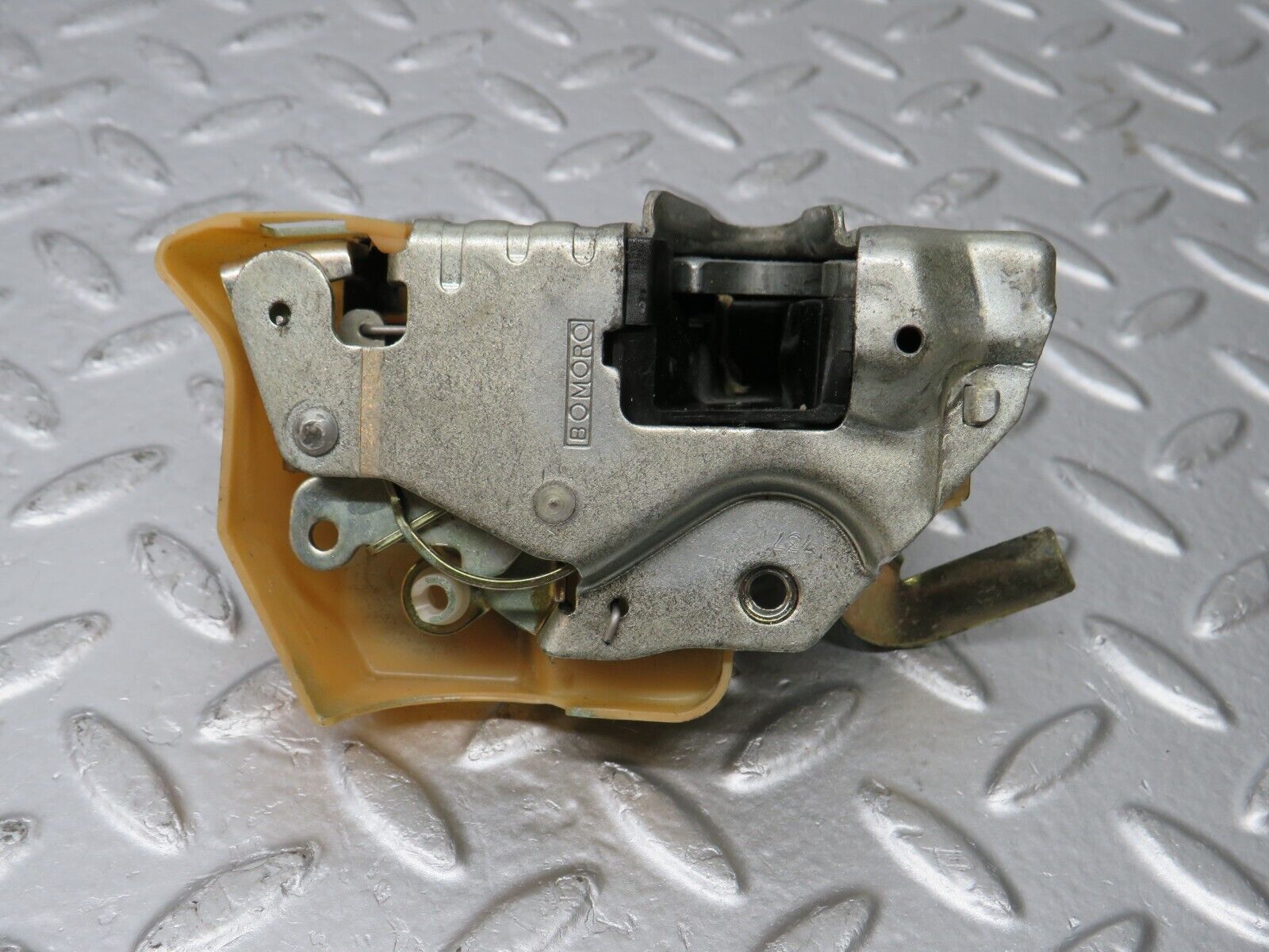 33948 Mercedes-Benz W124 260E Rear Right Door Lock Mechanism