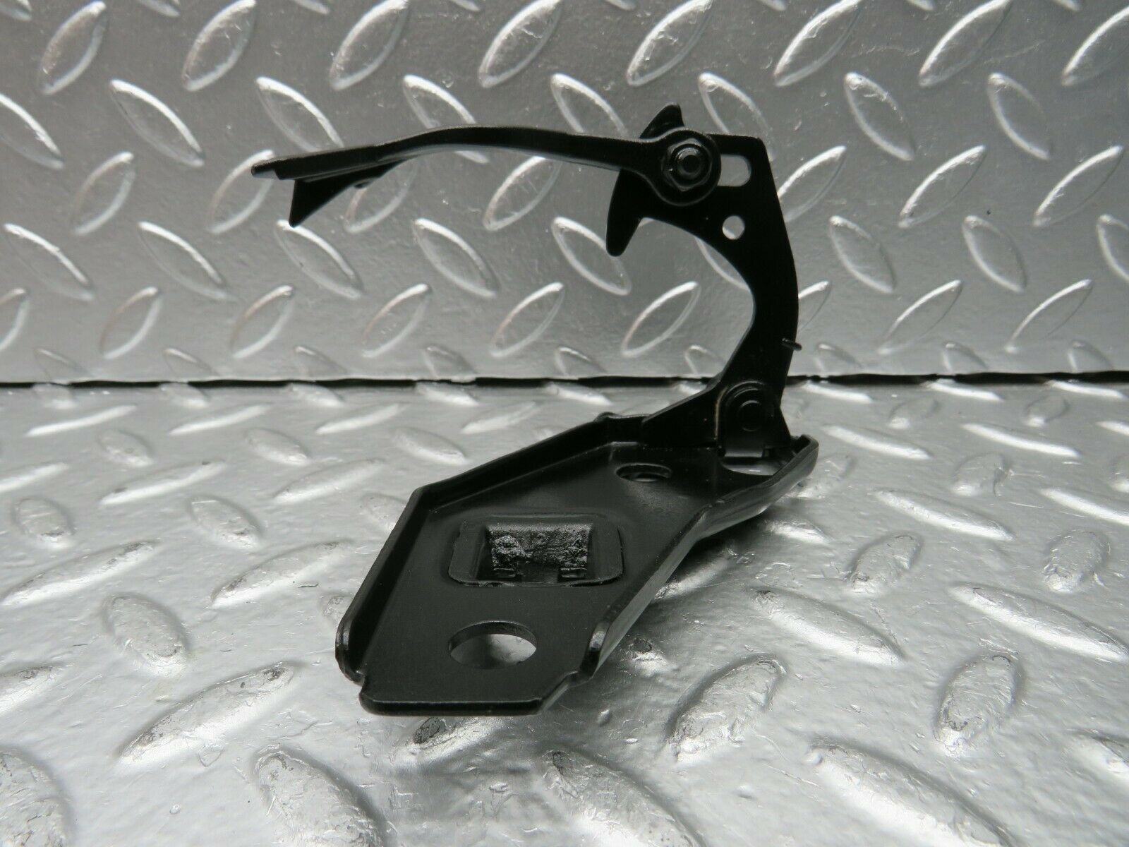 22614 Mercedes-Benz C124 E220 Coupe Bonnet Release Latch 1248800360