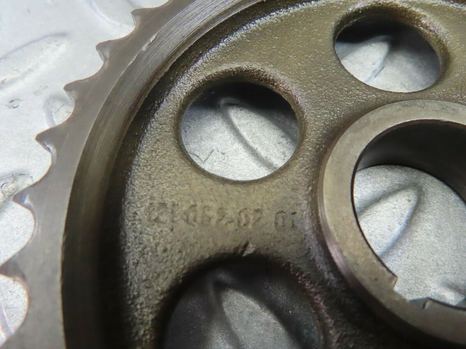 8448 Mercedes-Benz W108 Camshaft Timing Gear 1210520201