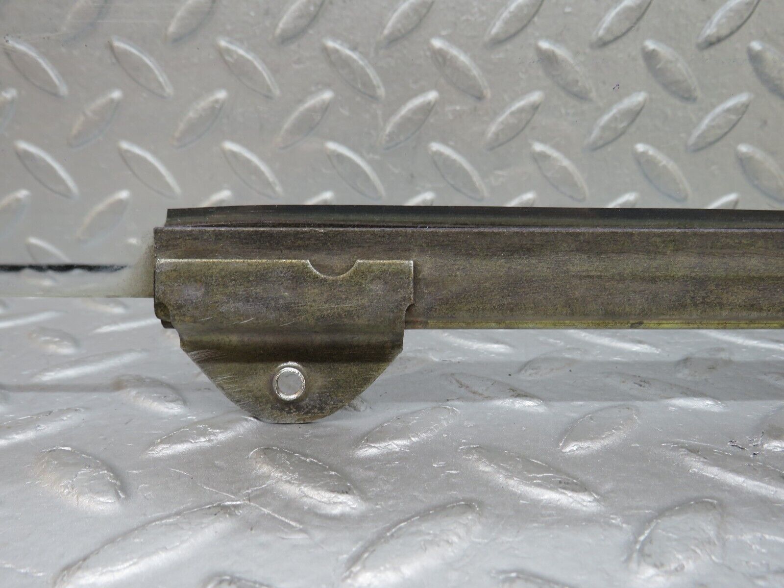 35874 Mercedes-Benz W108 Front Right Door Window Glass