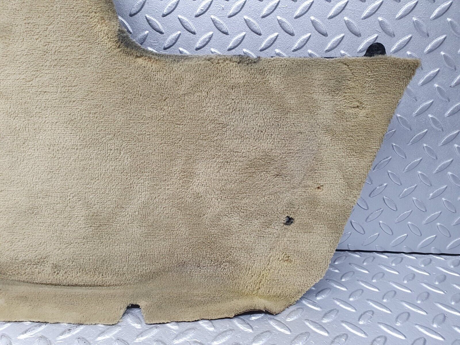 41064 Mercedes-Benz W126 300SE Centre Console Carpet Right Beige 1266831225