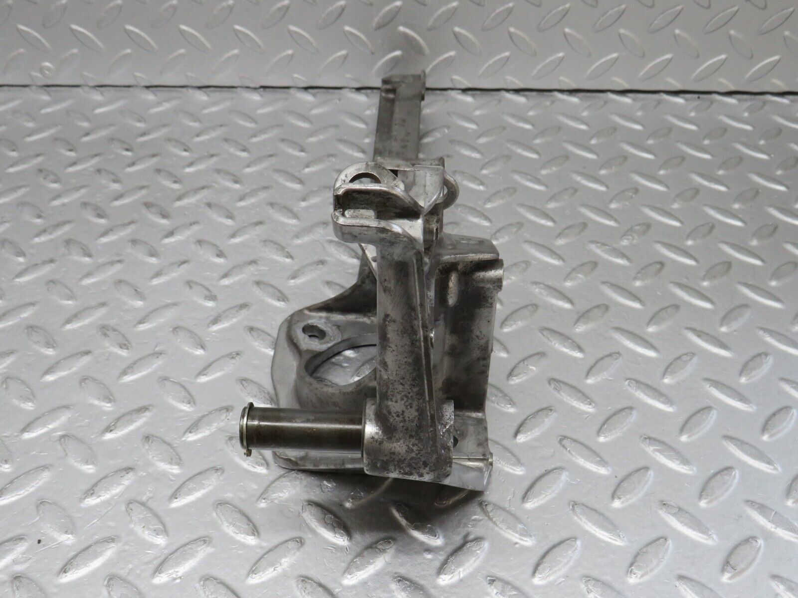 36161 Mercedes-Benz W126 420SE Brake Pedal Bracket 1262902819