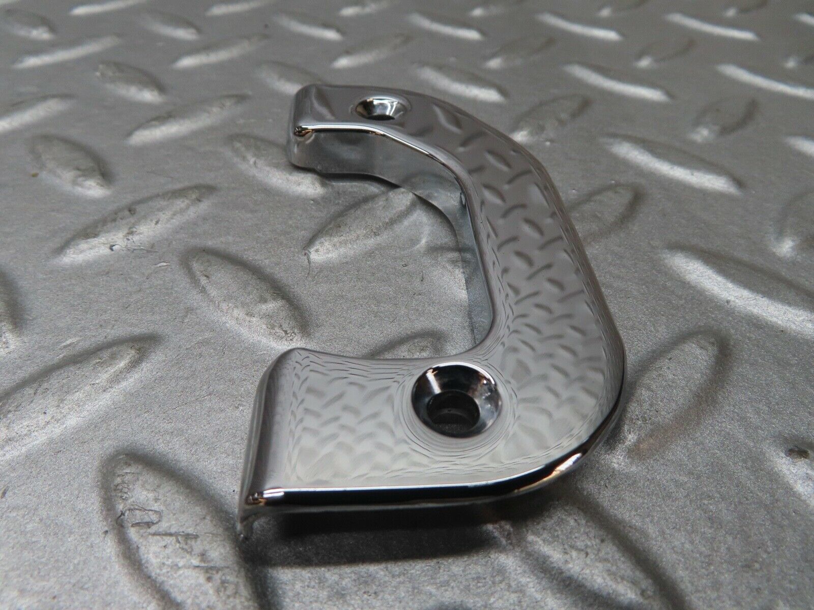 17547 Mercedes-Benz W116 450SEL Left Door Interior Chrome Latch Trim